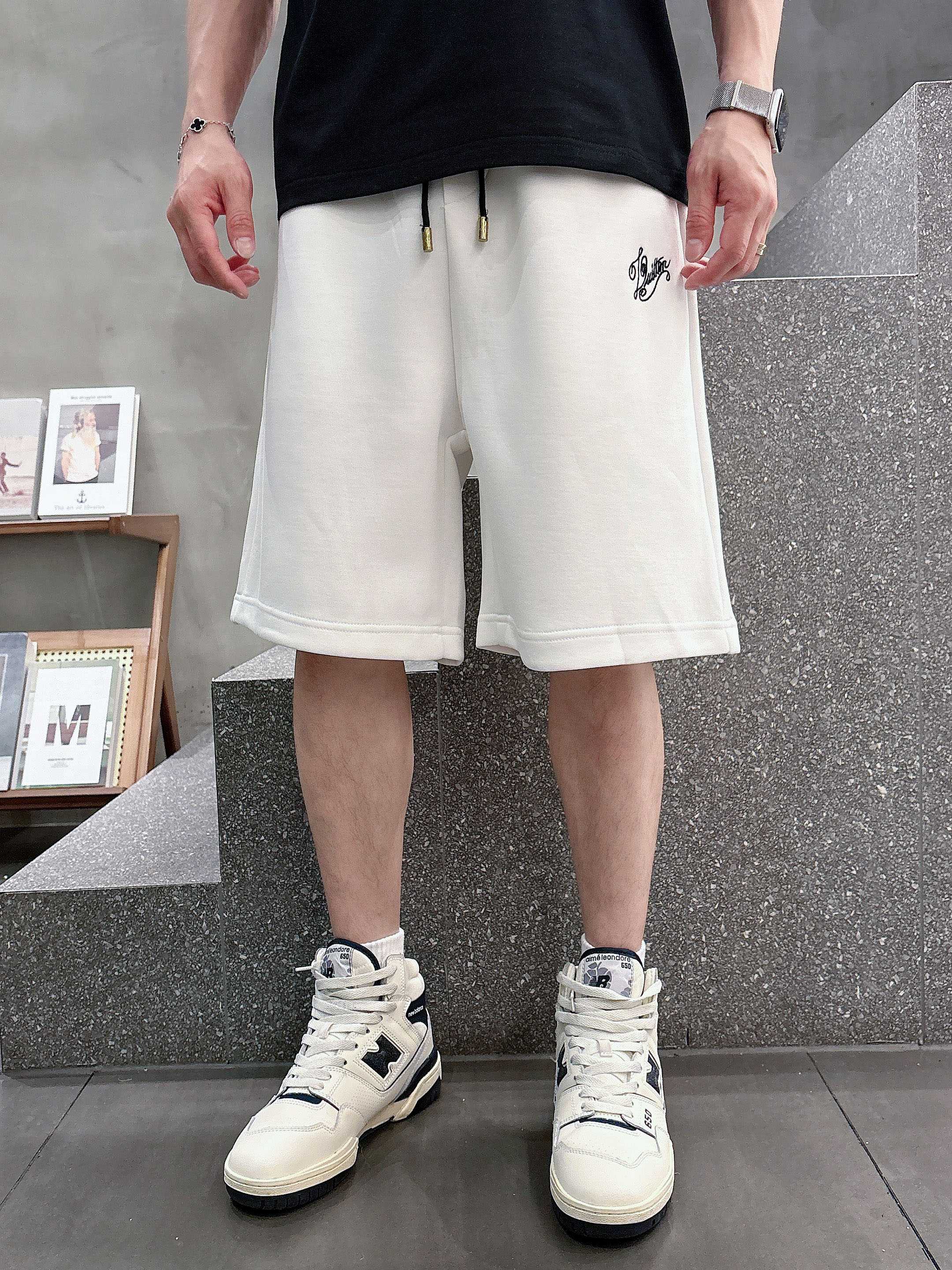 Louis Vuitton 2025 Summer Men's Casual Shorts - Breathable & Comfortable 2 a1747902936385 5181