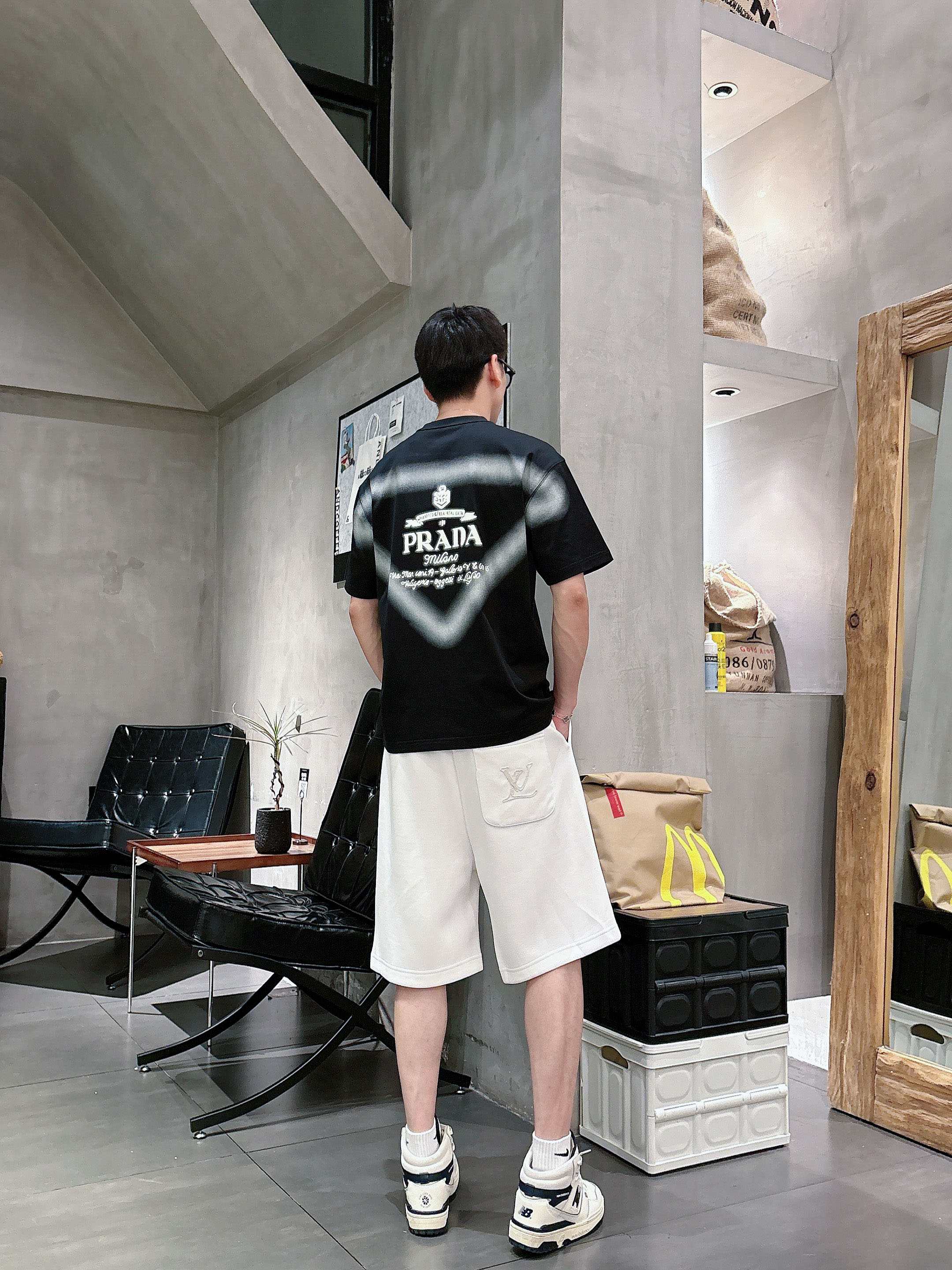 Louis Vuitton 2025 Summer Men's Casual Shorts - Breathable & Comfortable 15 a1747902939915 0108