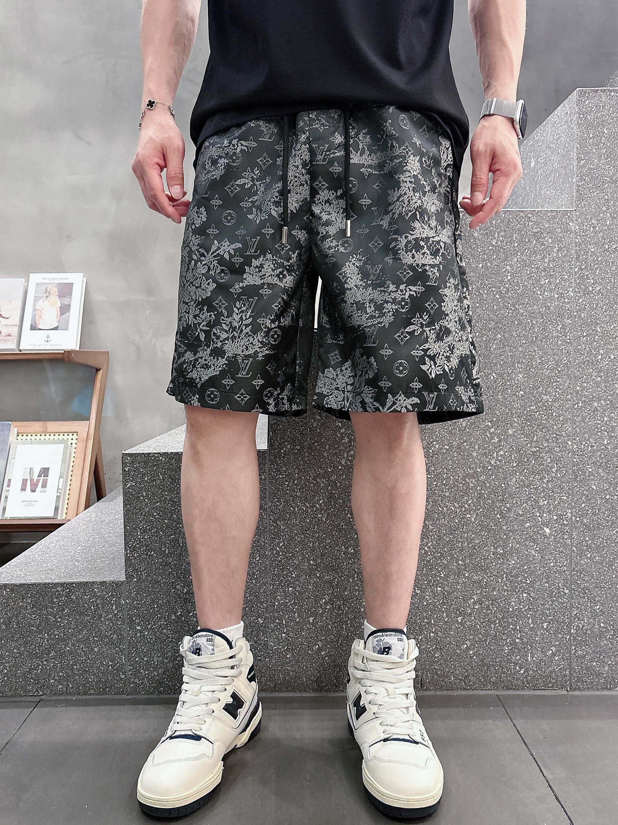 Louis Vuitton Heren Zwemshorts met Monogram Print - Zwart, Ademend en Comfortabel