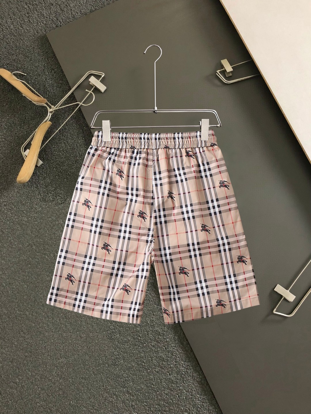 Burberry 巴宝莉 2026ss夏季新款 休闲短裤