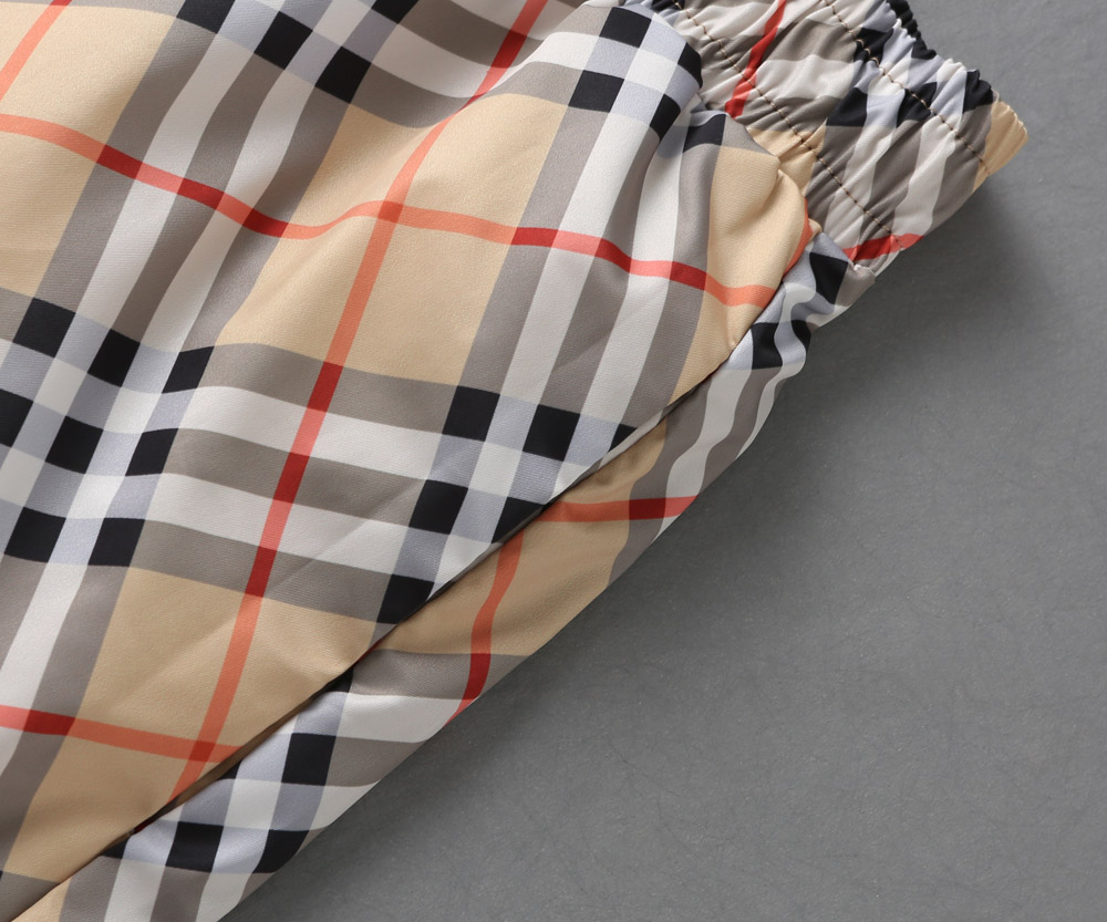 Burberry 巴宝莉 2026ss夏季新款 休闲双面穿短裤