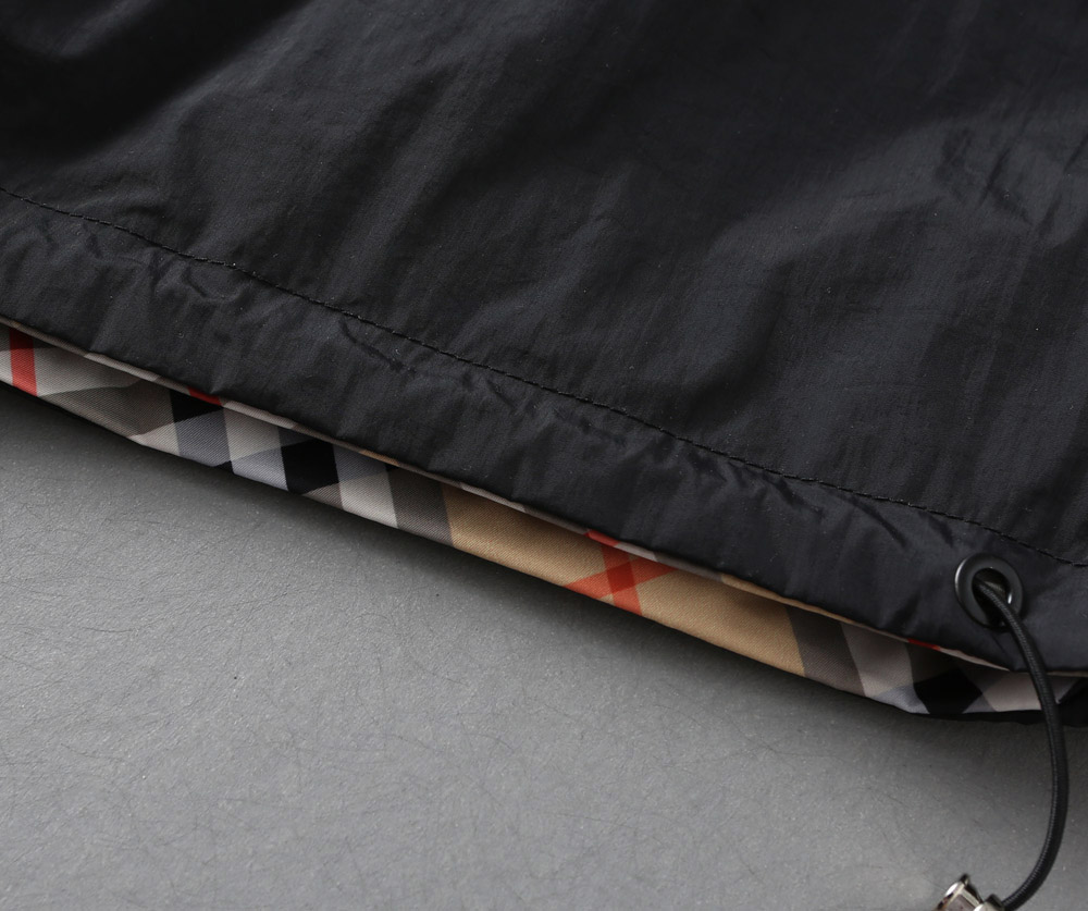 Burberry 巴宝莉 2026ss夏季新款 休闲双面穿短裤