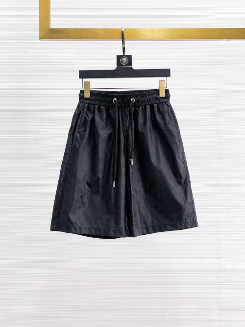 Louis Vuitton 2025 Summer Men's Casual Shorts - Breathable & Comfortable 1 Louis Vuitton 2025 Summer Men's Casual Shorts - Breathable & Comfortable