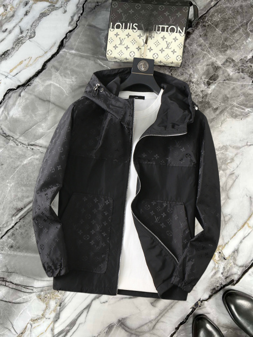 Louis Vuitton Autumn New Men's Jacket,High-End Breathable Fabric Comfortable 1 Louis Vuitton Autumn New Men's Jacket,High-End Breathable Fabric Comfortable