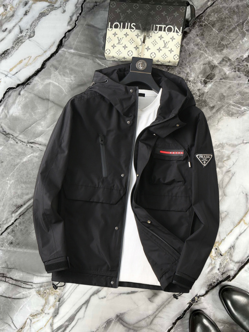 Prada 2025SS Men's Black Jacket: High-End, Breathable, and Comfortable 1 Prada 2025SS Men's Black Jacket: High-End, Breathable, and Comfortable