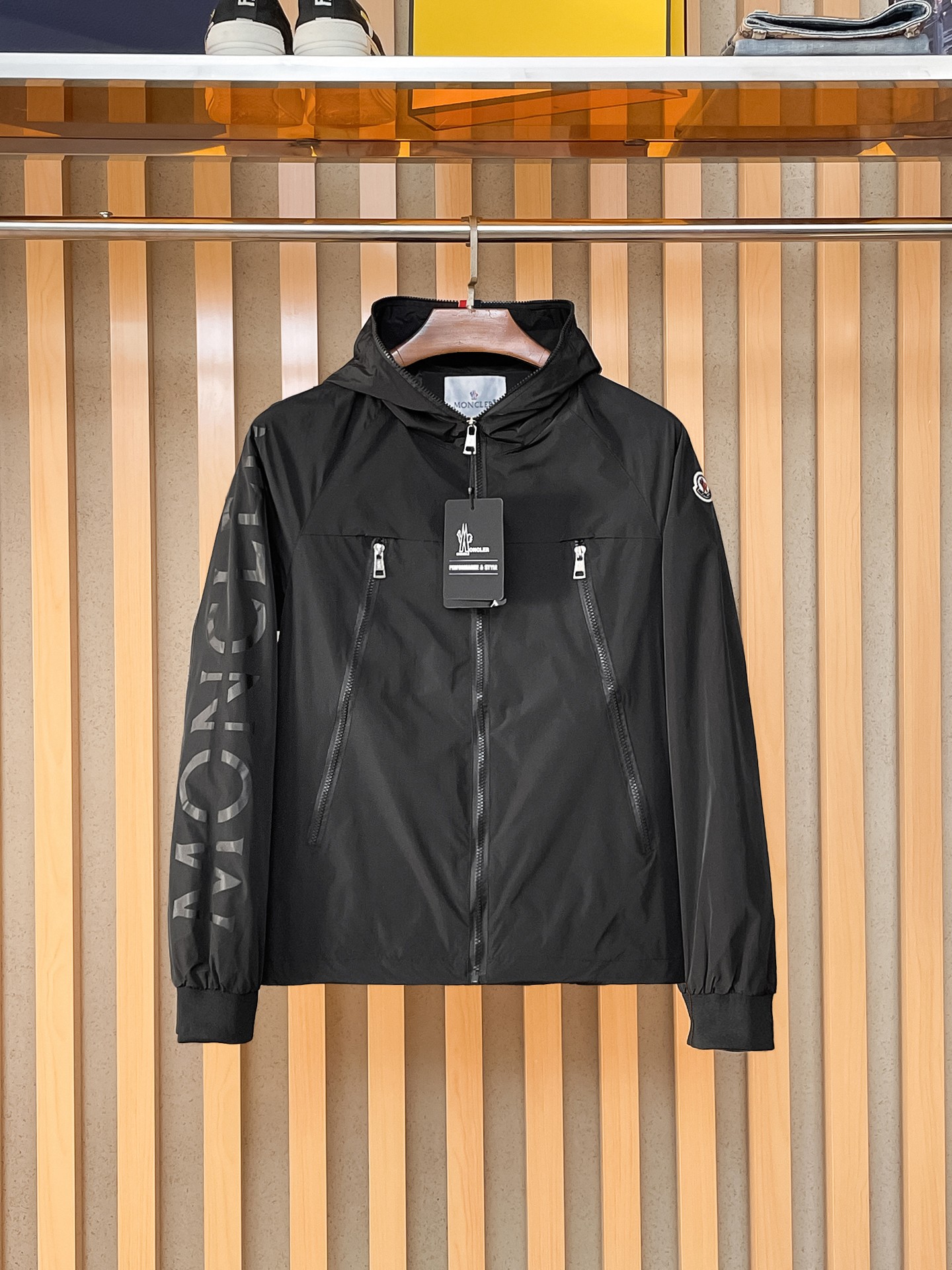 🌟🌟蒙口、2025新款男士休闲定制夹克外套。穿上简约干练的休闲外套，瞬间重回时髦霸气，又是活力满满的状态