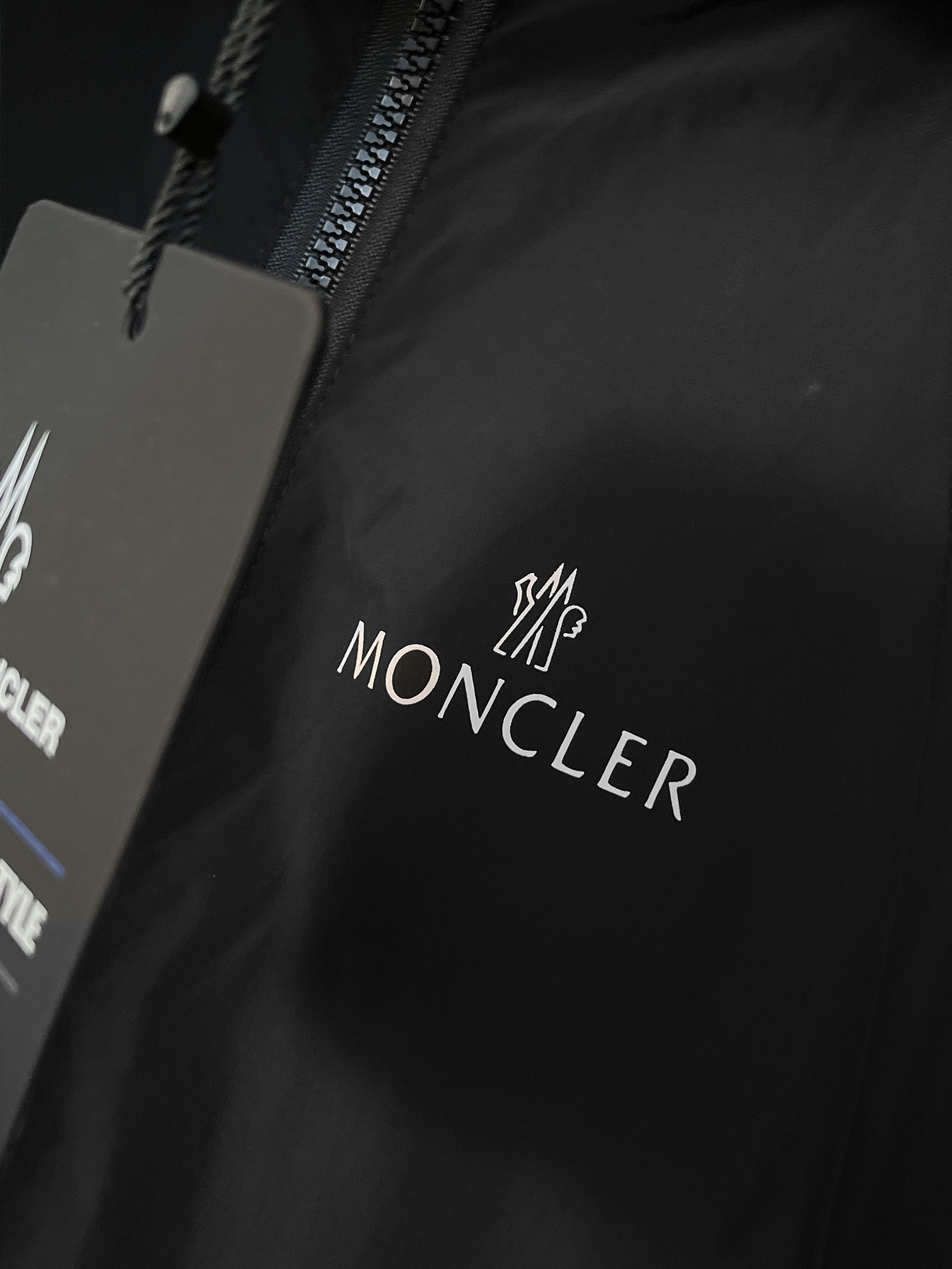 🌟🌟蒙口、2025新款男士休闲定制夹克外套。穿上简约干练的休闲外套，瞬间重回时髦霸气，又是活力满满的状态