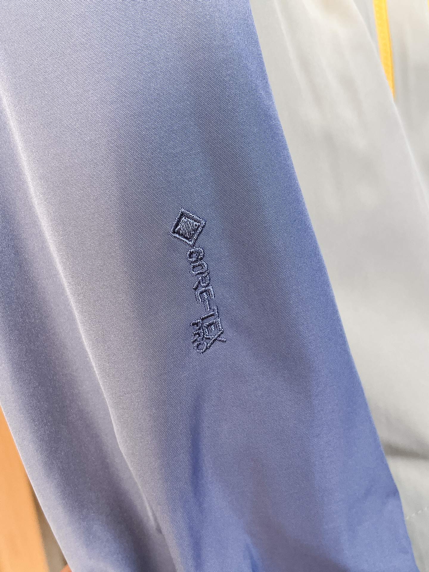 🌟🌟始祖鸟、2025新款男士休闲定制夹克外套。穿上简约干练的休闲外套，瞬间重回时髦霸气，又是活力满满的状