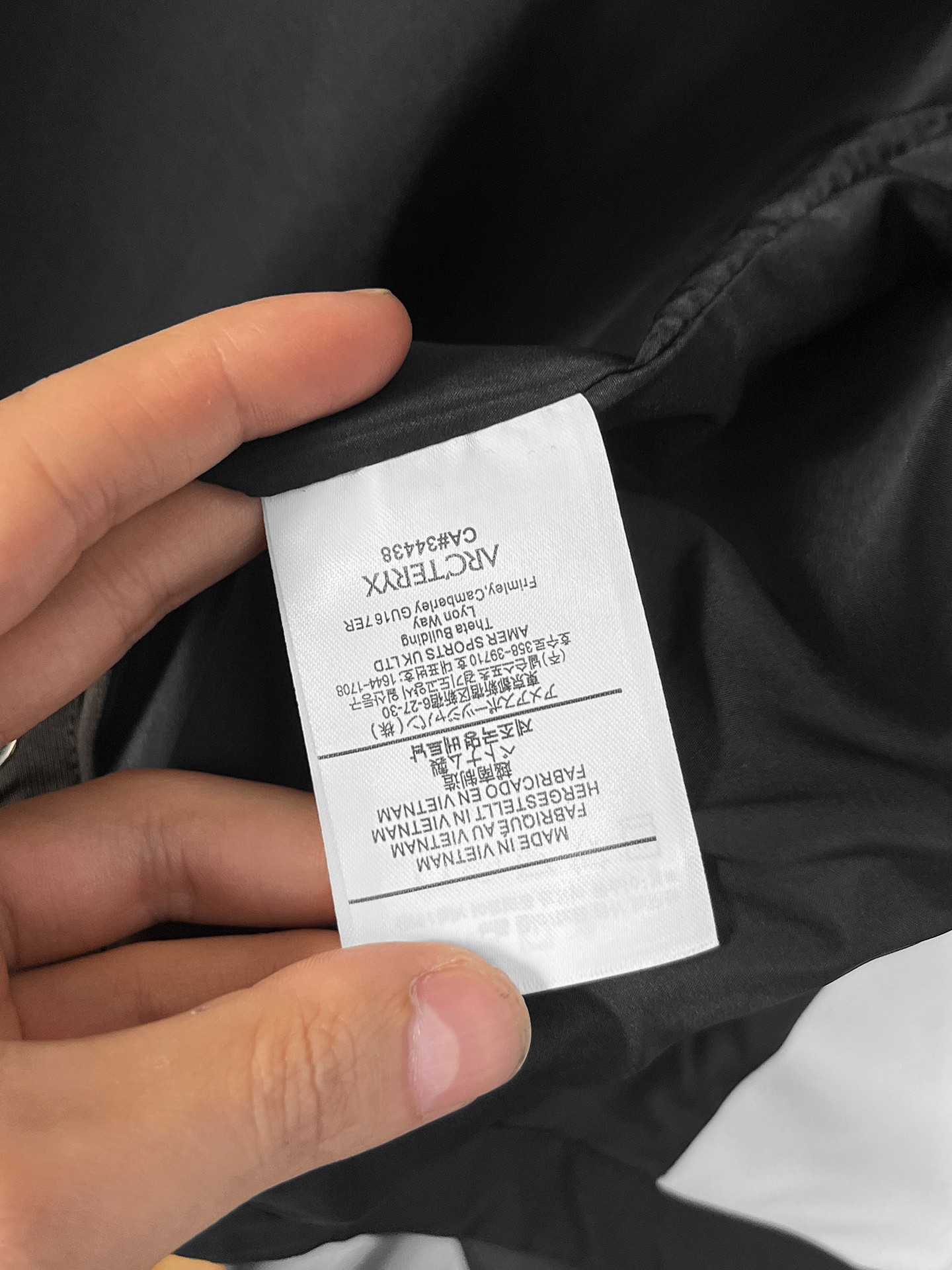 🌟🌟始祖鸟、2025新款男士休闲定制夹克外套。穿上简约干练的休闲外套，瞬间重回时髦霸气，又是活力满满的状