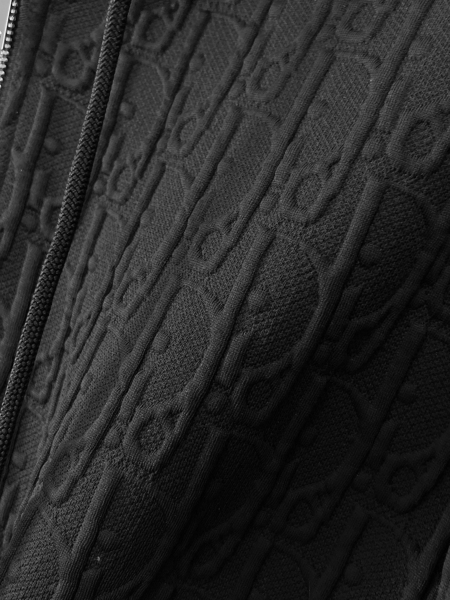 🌟🌟迪奥、2025新款男士休闲定制夹克外套。穿上简约干练的休闲外套，瞬间重回时髦霸气，又是活力满满的状态