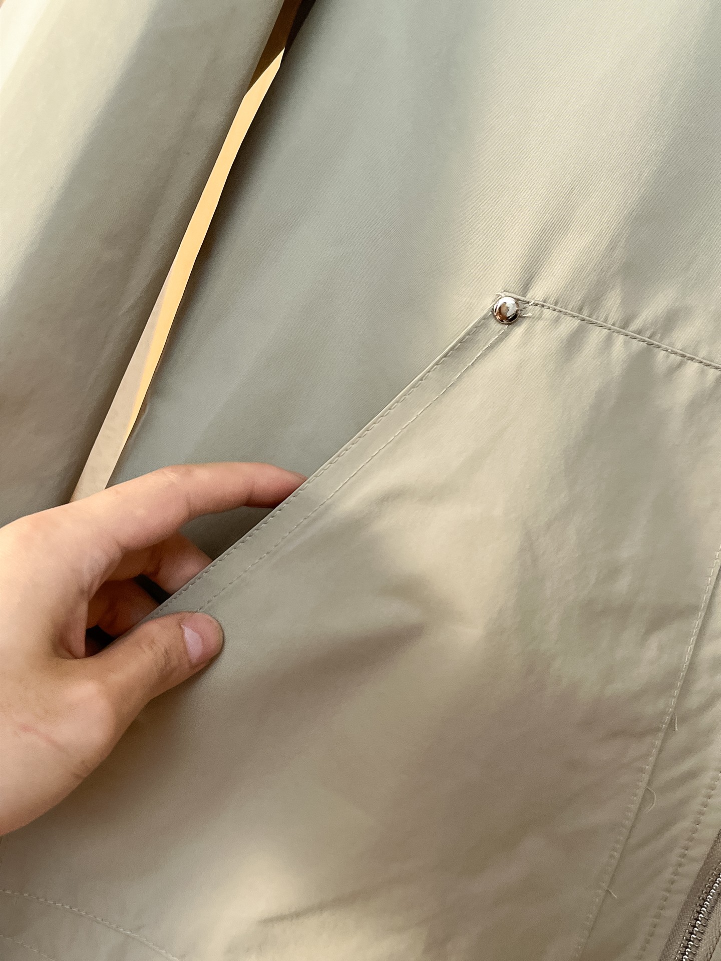 🌟🌟Prada、2025新款男士休闲定制夹克外套。穿上简约干练的休闲外套，瞬间重回时髦霸气，又是活力满满