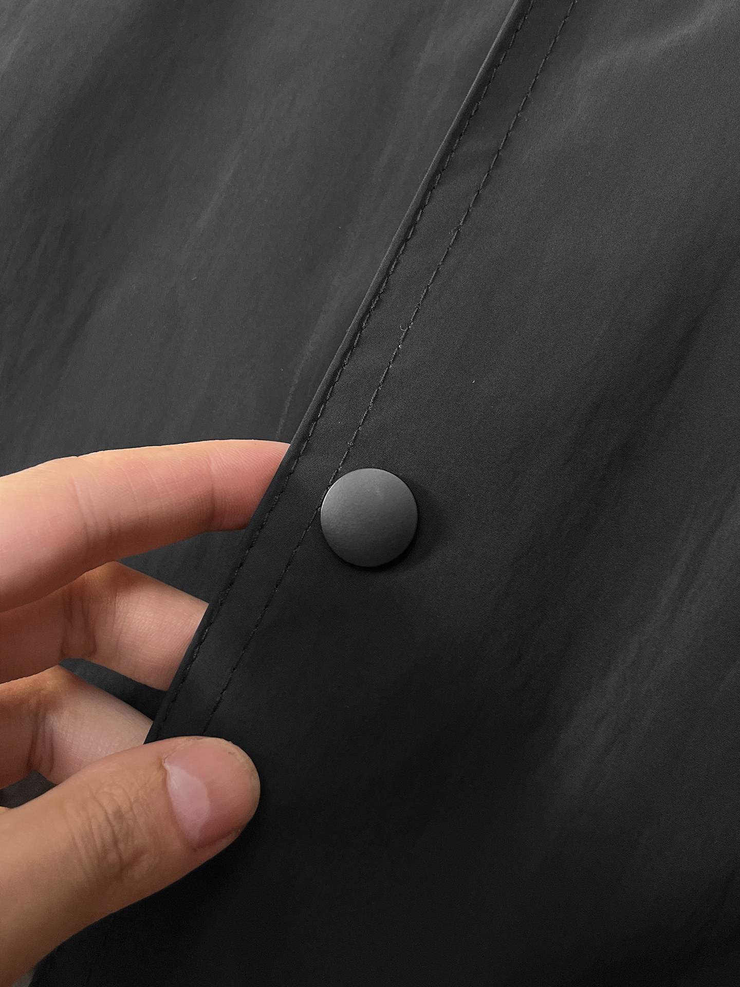 🌟🌟Prada、2025新款男士休闲定制夹克外套。穿上简约干练的休闲外套，瞬间重回时髦霸气，又是活力满满