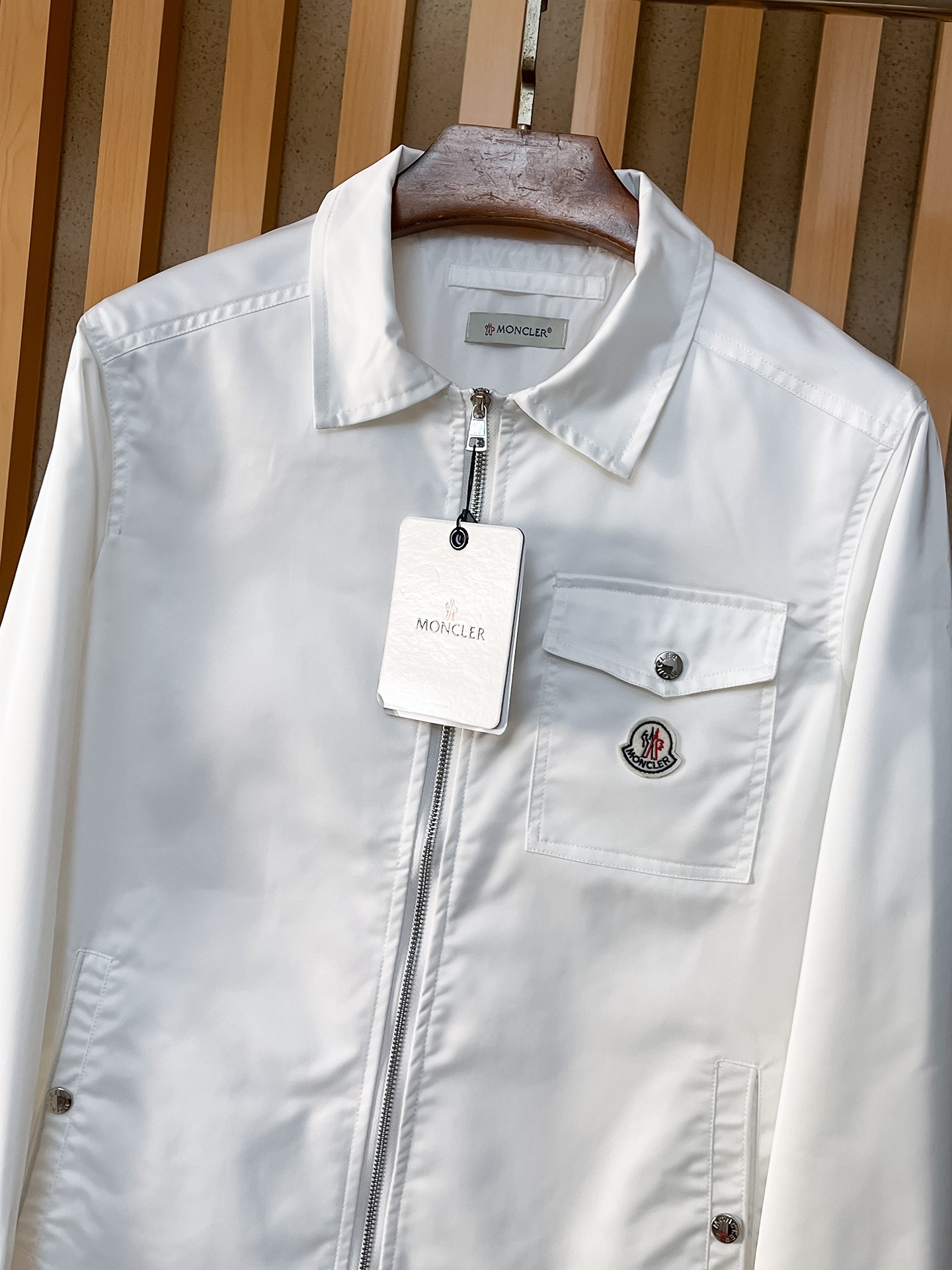 🌟🌟蒙口、2025新款男士休闲定制夹克外套。穿上简约干练的休闲外套，瞬间重回时髦霸气，又是活力满满的状态