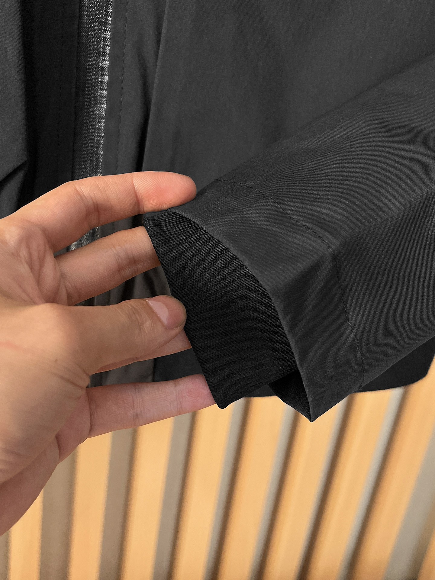 🌟🌟始祖鸟、2025新款男士休闲定制夹克外套。穿上简约干练的休闲外套，瞬间重回时髦霸气，又是活力满满的状