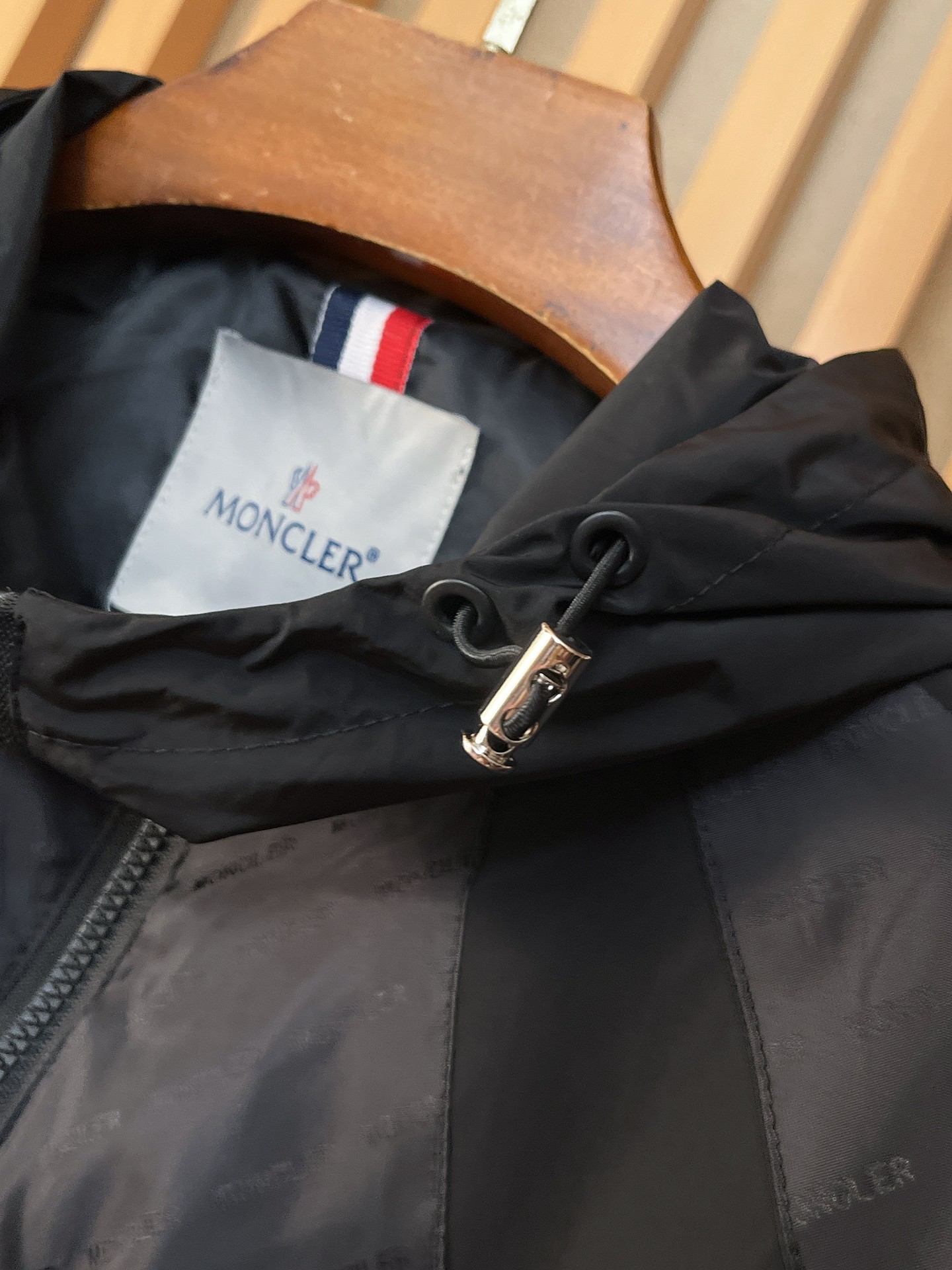 🌟🌟蒙口、2025新款男士休闲定制夹克外套。穿上简约干练的休闲外套，瞬间重回时髦霸气，又是活力满满的状态