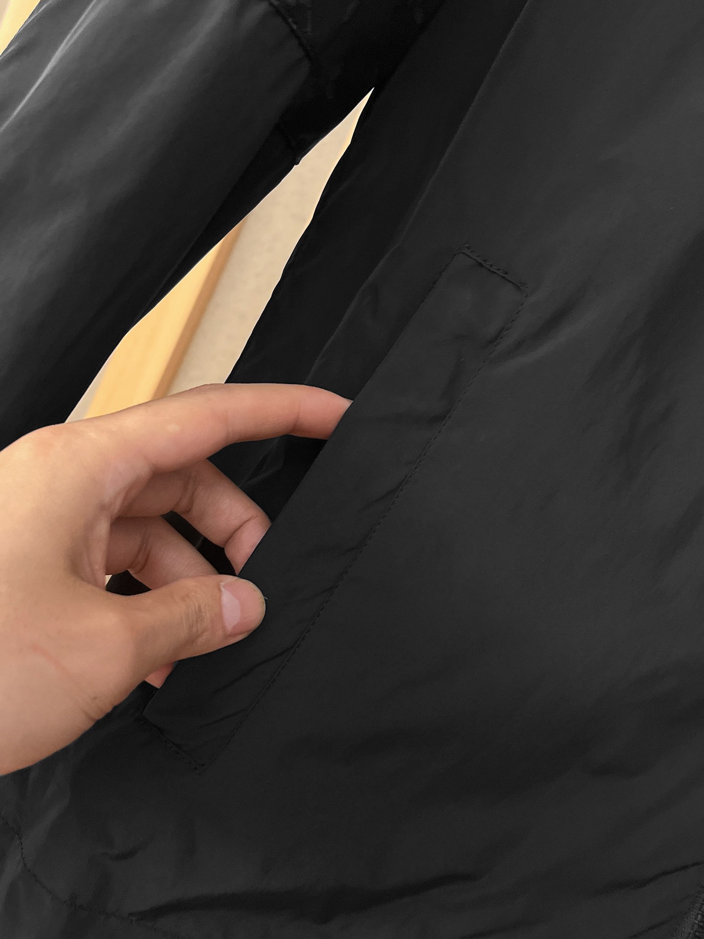 🌟🌟LV、2025新款男士休闲定制夹克外套。穿上简约干练的休闲外套，瞬间重回时髦霸气，又是活力满满的状态