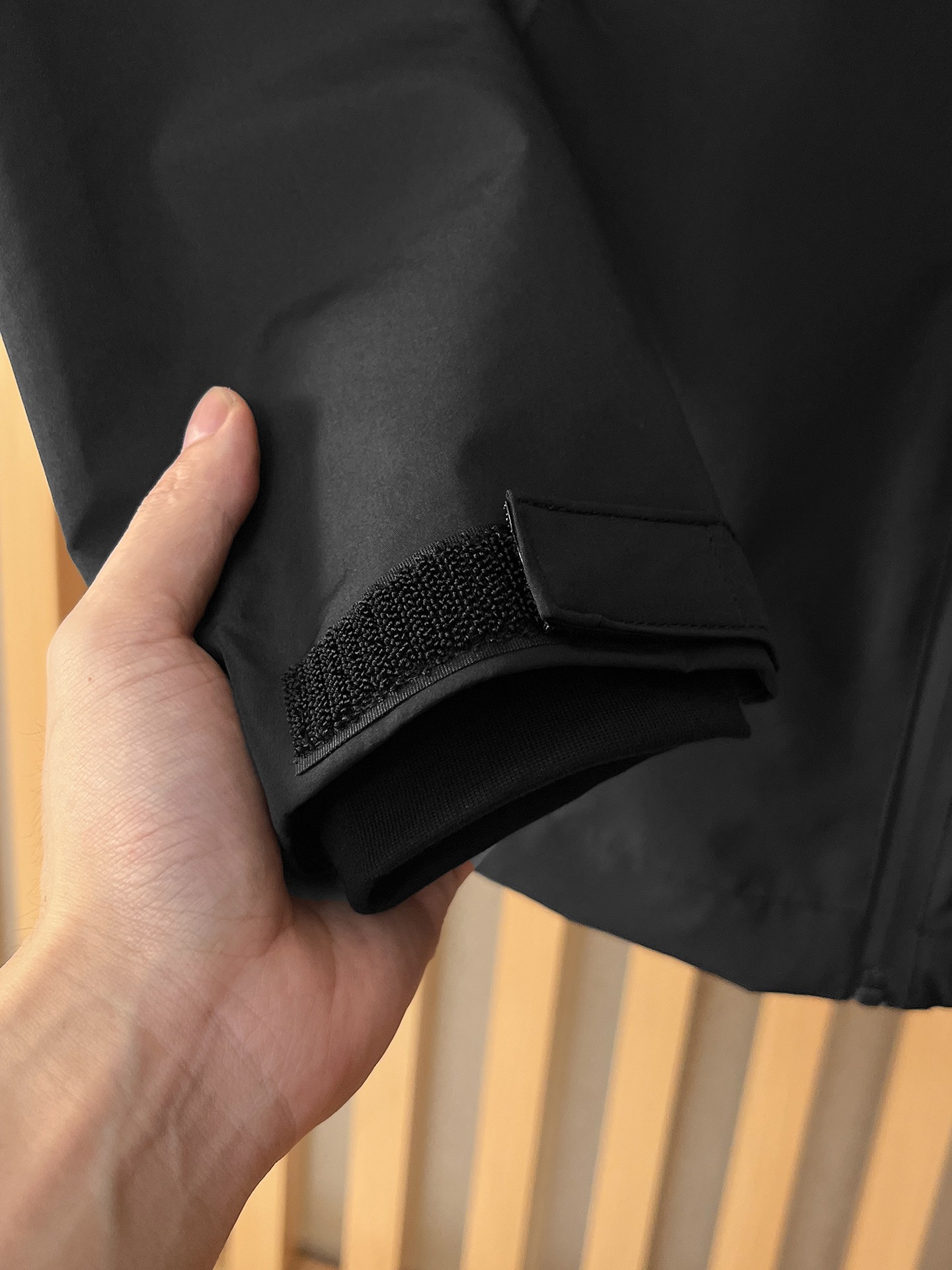 🌟🌟始祖鸟、2025新款男士休闲定制夹克外套。穿上简约干练的休闲外套，瞬间重回时髦霸气，又是活力满满的状