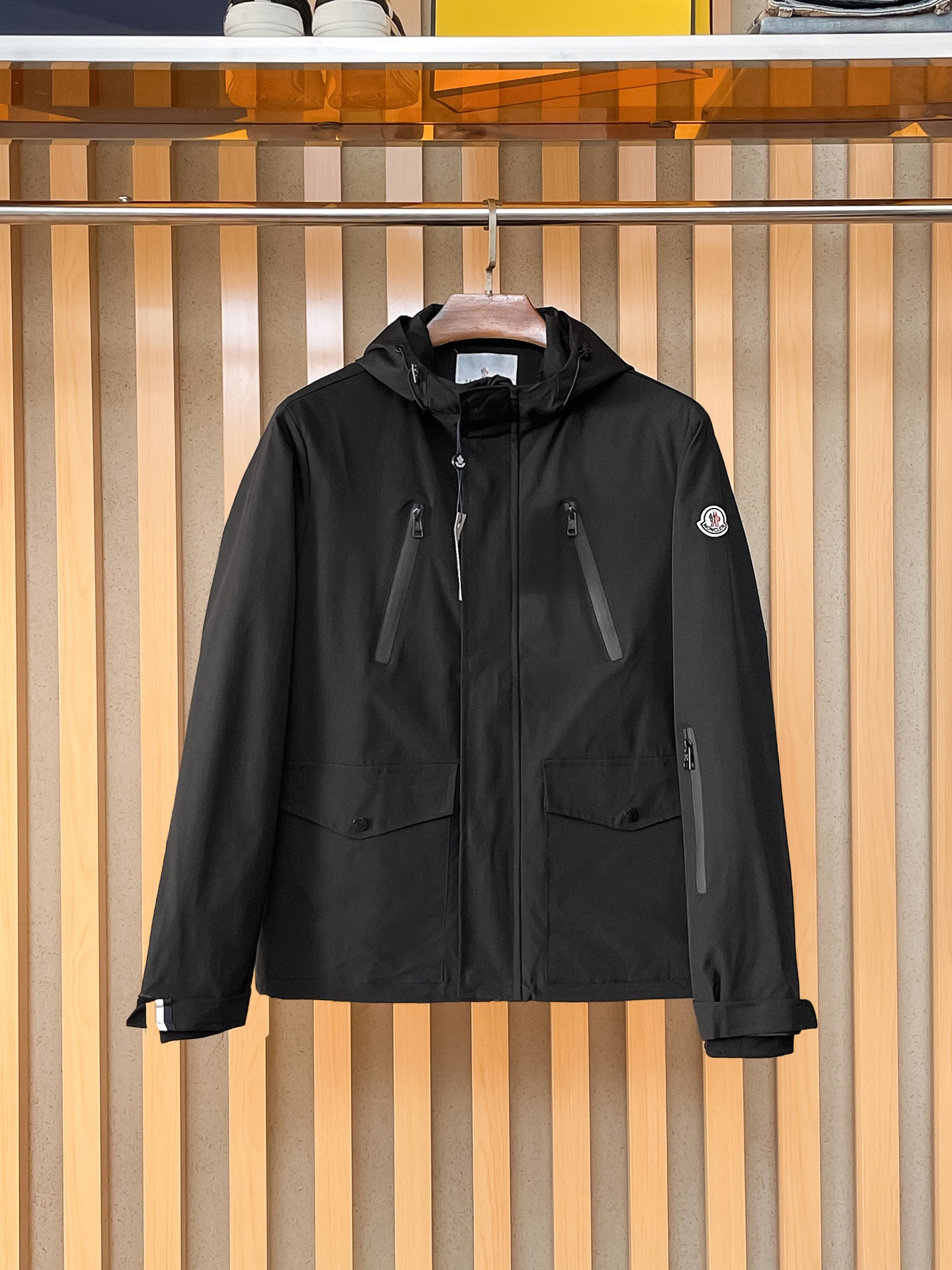 🌟🌟蒙口、2025新款男士休闲定制夹克外套。穿上简约干练的休闲外套，瞬间重回时髦霸气，又是活力满满的状态