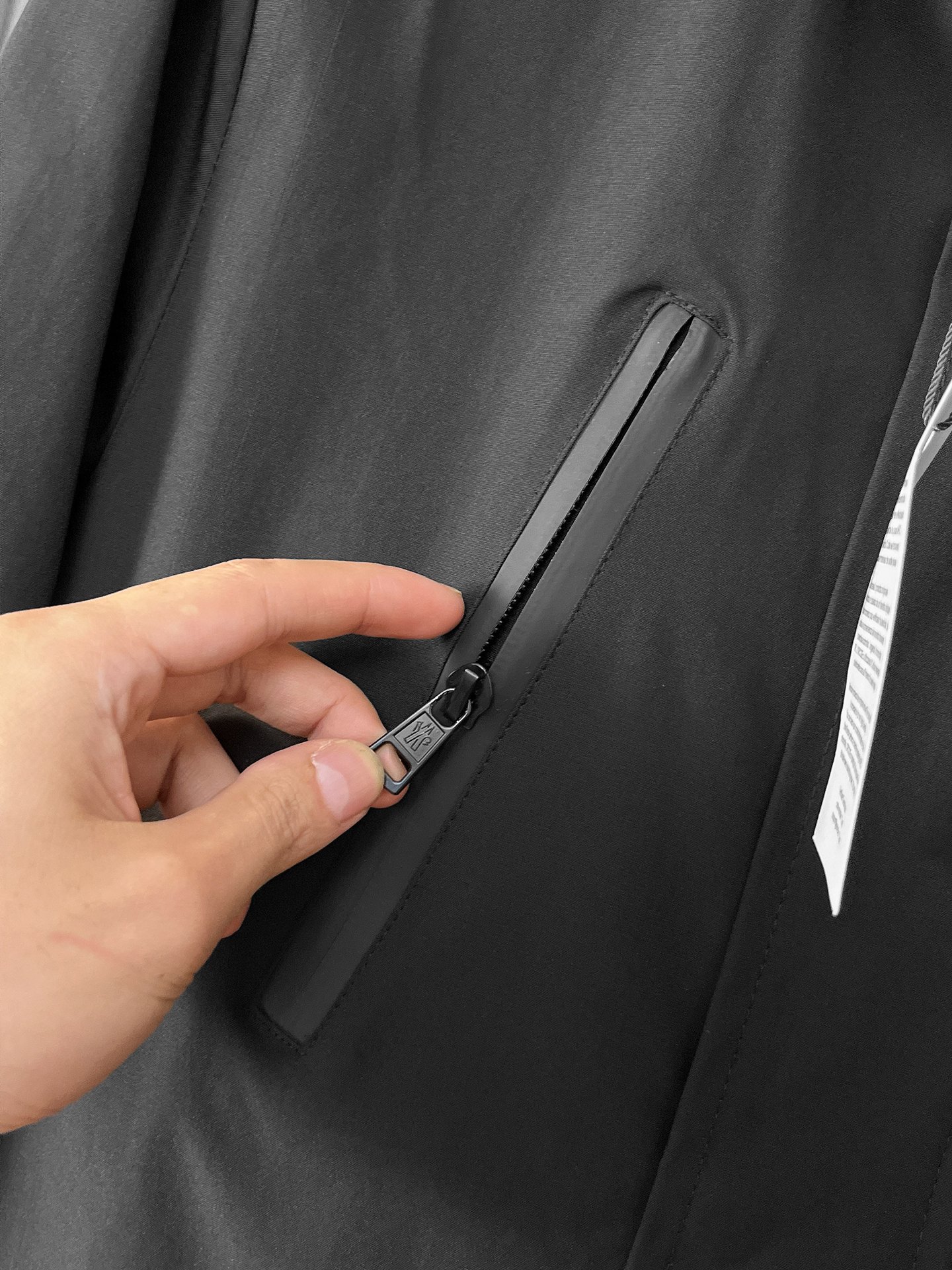 🌟🌟蒙口、2025新款男士休闲定制夹克外套。穿上简约干练的休闲外套，瞬间重回时髦霸气，又是活力满满的状态