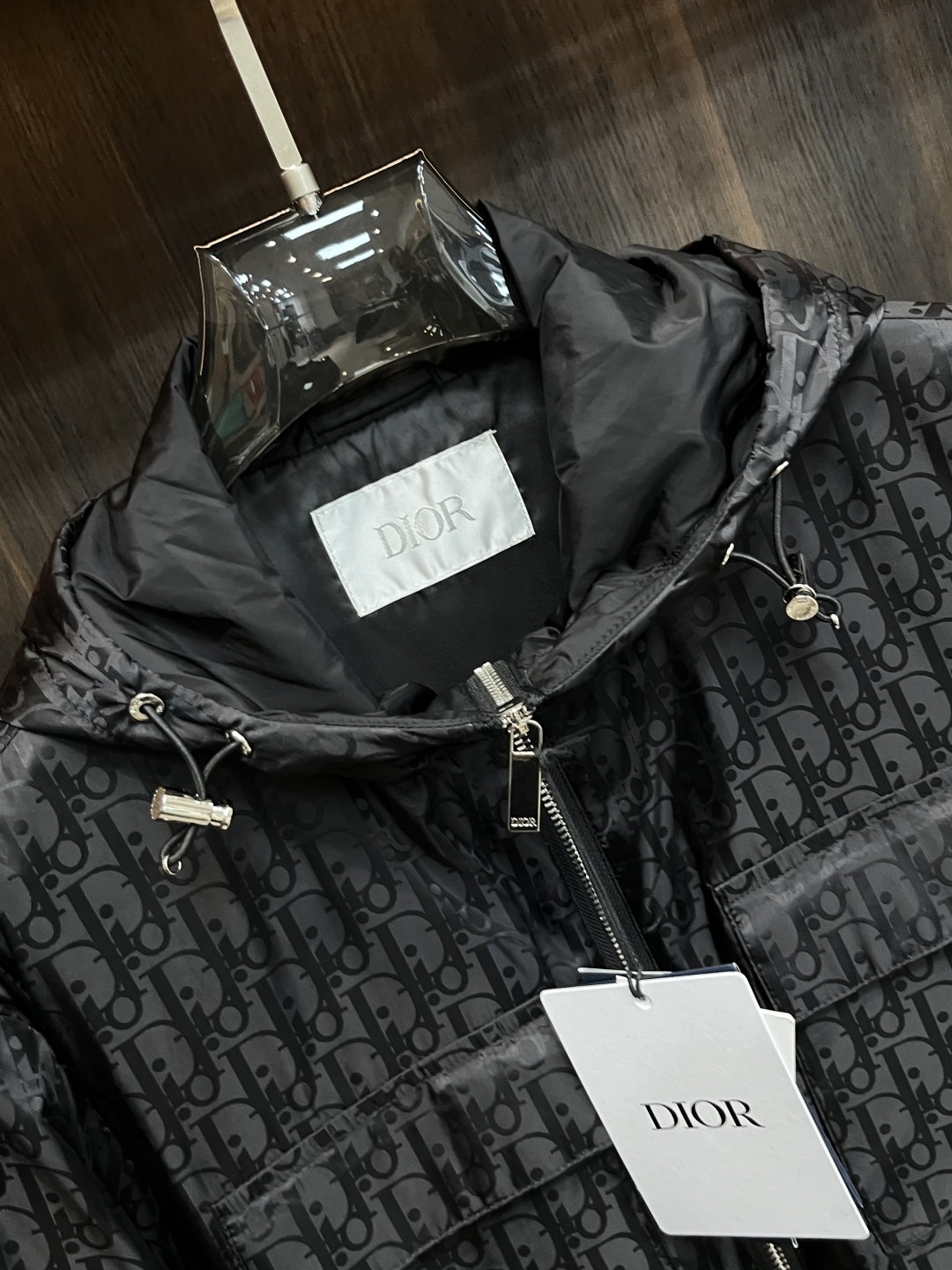 Dior 主推 Dior 2026ss早春新款发布㊙ 迪奥连帽夹克外套 春季 夹薄棉夹克 字母logo提花款夹克外套