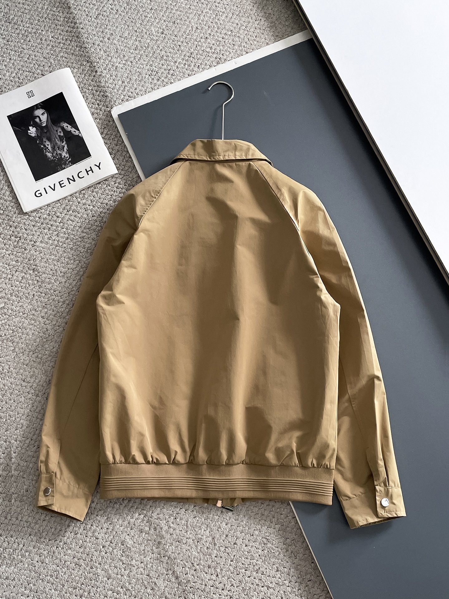 Burberry 巴宝莉 提前发售 2026ss开春新款男士夹克外套 三标齐全高端版本 带隐藏帽