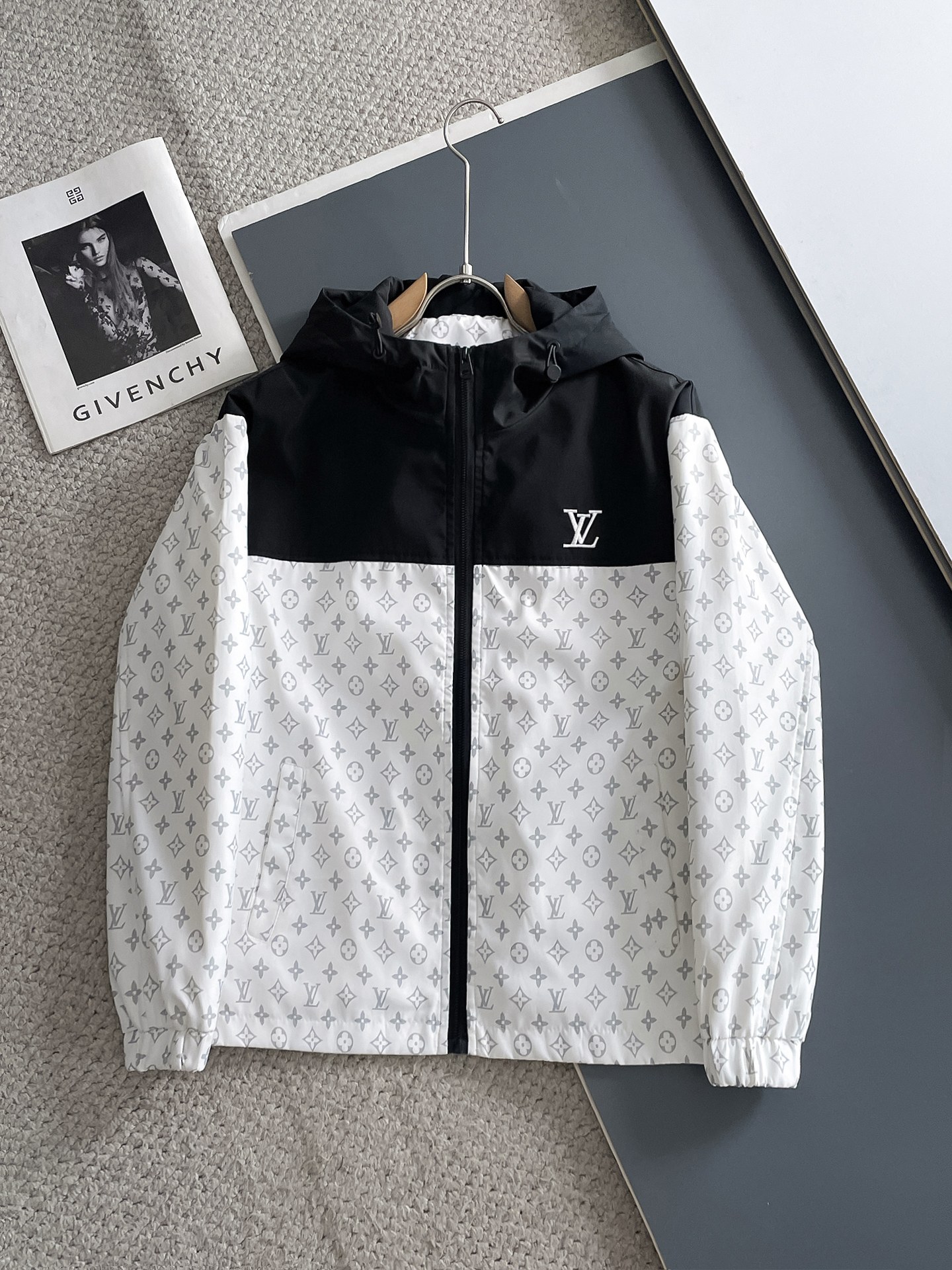 Louis Vuitton LV 提前发售 2026ss开春新款男士夹克外套 三标齐全高端版本 带隐藏帽