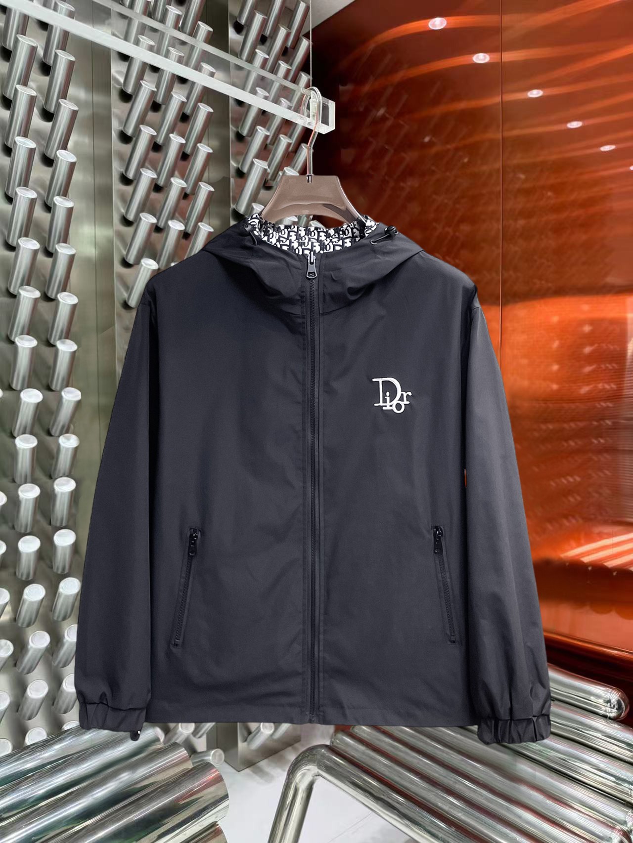 NO:774799,Same style as Dior official website, on sale in advance!  2026ss spring new men's reversible jacket, original single and three-label complete high-end version!  , counter-customized fabrics with high breathability and comfort, impeccable details, brand element design concept, reflecting high quality. It feels delicate and soft!  It presents a casual cut and the upper body shape is awesome!  Size M～3XL, maximum wearing capacity is 195kg.,,dior,jackets & coats,jackets & coats,19860909迪奥 官网同款,提前发售！2026ss开春新款男士双面穿夹克外套,原单三标齐全高端版本！,专柜定制面料 透气舒适度高,细节无可挑剔,品牌元素设计理念,体现高品质.手感细腻柔软！呈现休闲裁剪,上身版型超赞！码数M～3XL,最大穿195斤.,,dior,jackets & coats,jackets & coats,,Men's clothing