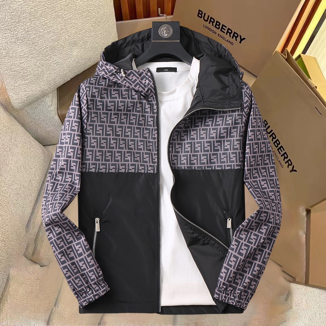 NO:953442,Same style as Fendi official website, complete with three labels, on sale in advance. 2026ss new men's jackets for autumn, high-end version with complete three labels of the original order. Custom-made fabrics at the counter. Highly breathable and comfortable, impeccable details, brand element design concept, reflecting high quality. Delicate and soft feel. Casual tailoring, excellent upper body shape. Size M～3XL, maximum wear 195 catties,,fendi,jackets & coats,jackets & coats,19860909芬迪官网同款,三标齐全,提前发售 2026ss开秋新款男士夹克外套,原单三标齐全高端版本 专柜定制面料 透气舒适度高,细节无可挑剔,品牌元素设计理念,体现高品质.手感细腻柔软 呈现休闲裁剪,上身版型超赞 码数M～3XL,最大穿195斤,,fendi,jackets & coats,jackets & coats,,Men's clothing