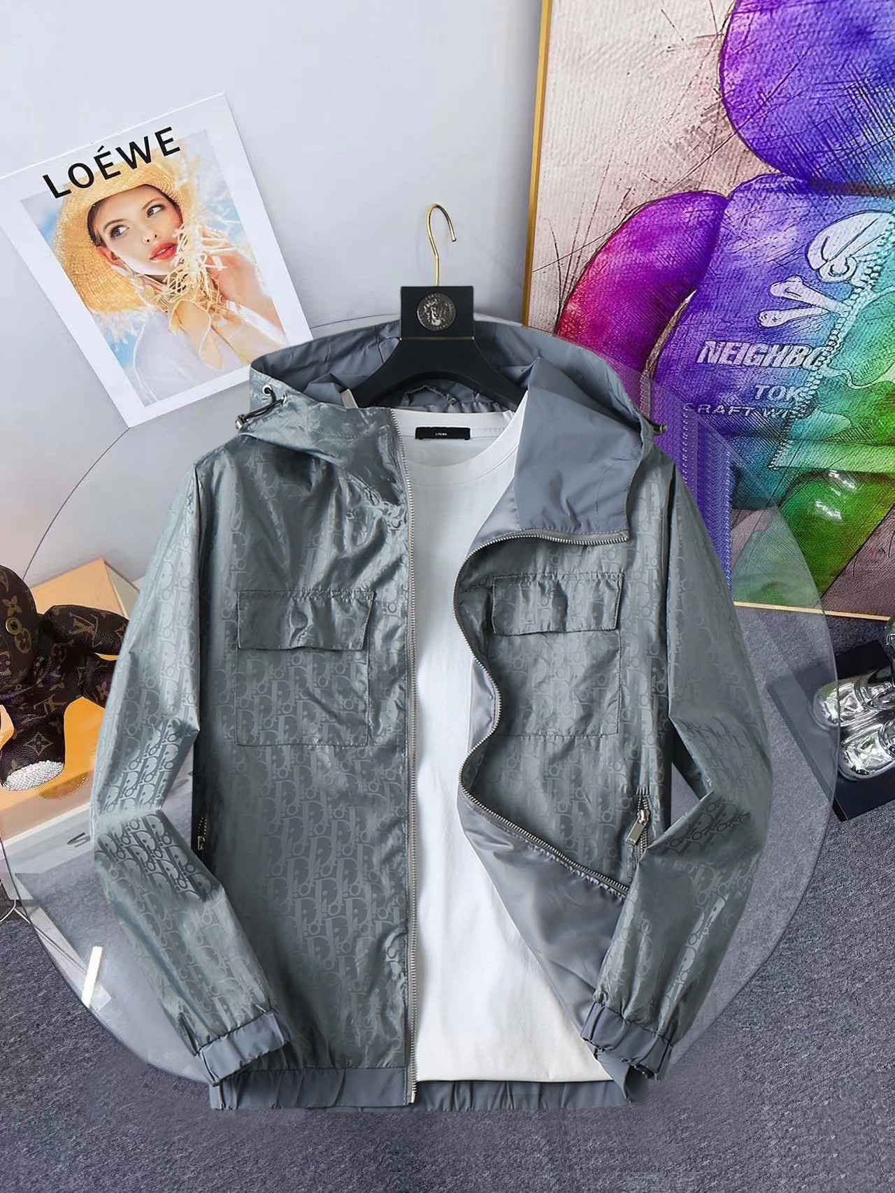 NO:648361,Same style as Dior official website, complete with three labels, sold in advance. 2025ss new autumn men's jacket, high-end version with complete three labels of the original order. Custom-made fabrics at the counter. Highly breathable and comfortable, impeccable details, brand element design concept, reflecting high quality. Delicate and soft feel. Casual tailoring, excellent upper body shape. Size M～3XL, maximum wearing capacity is 195 catties., dior, jackets & coats, jackets & coats, alexander wang19860909迪奥官网同款,三标齐全,提前发售 2025ss开秋新款男士夹克外套,原单三标齐全高端版本 专柜定制面料 透气舒适度高,细节无可挑剔,品牌元素设计理念,体现高品质.手感细腻柔软 呈现休闲裁剪,上身版型超赞 码数M～3XL,最大穿195斤,,dior,jackets & coats,jackets & coats,alexander wang,Men's clothing