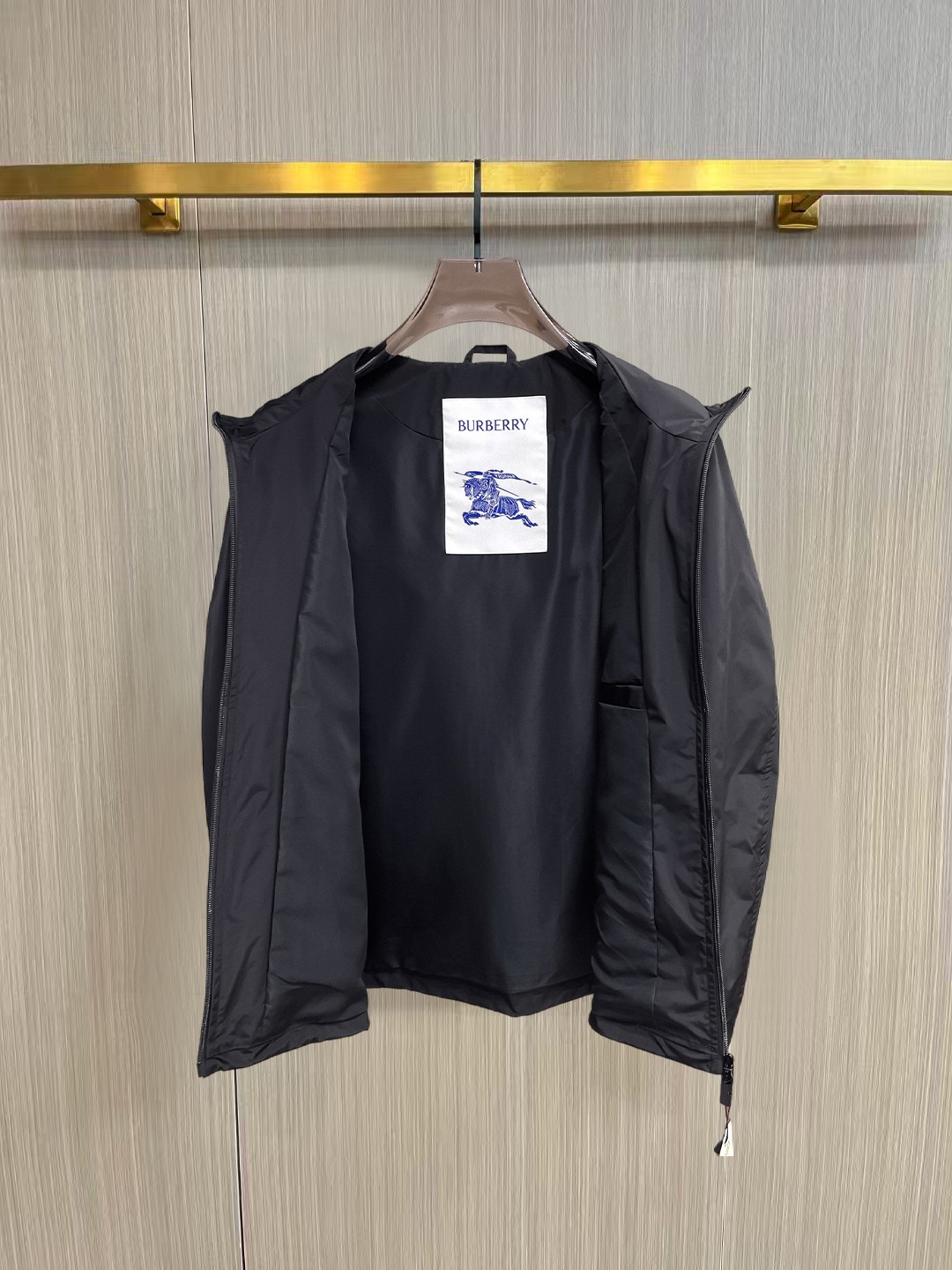 Burberry 巴宝莉 提前发售 2026ss开春新款男士夹克外套 三标齐全高端版本