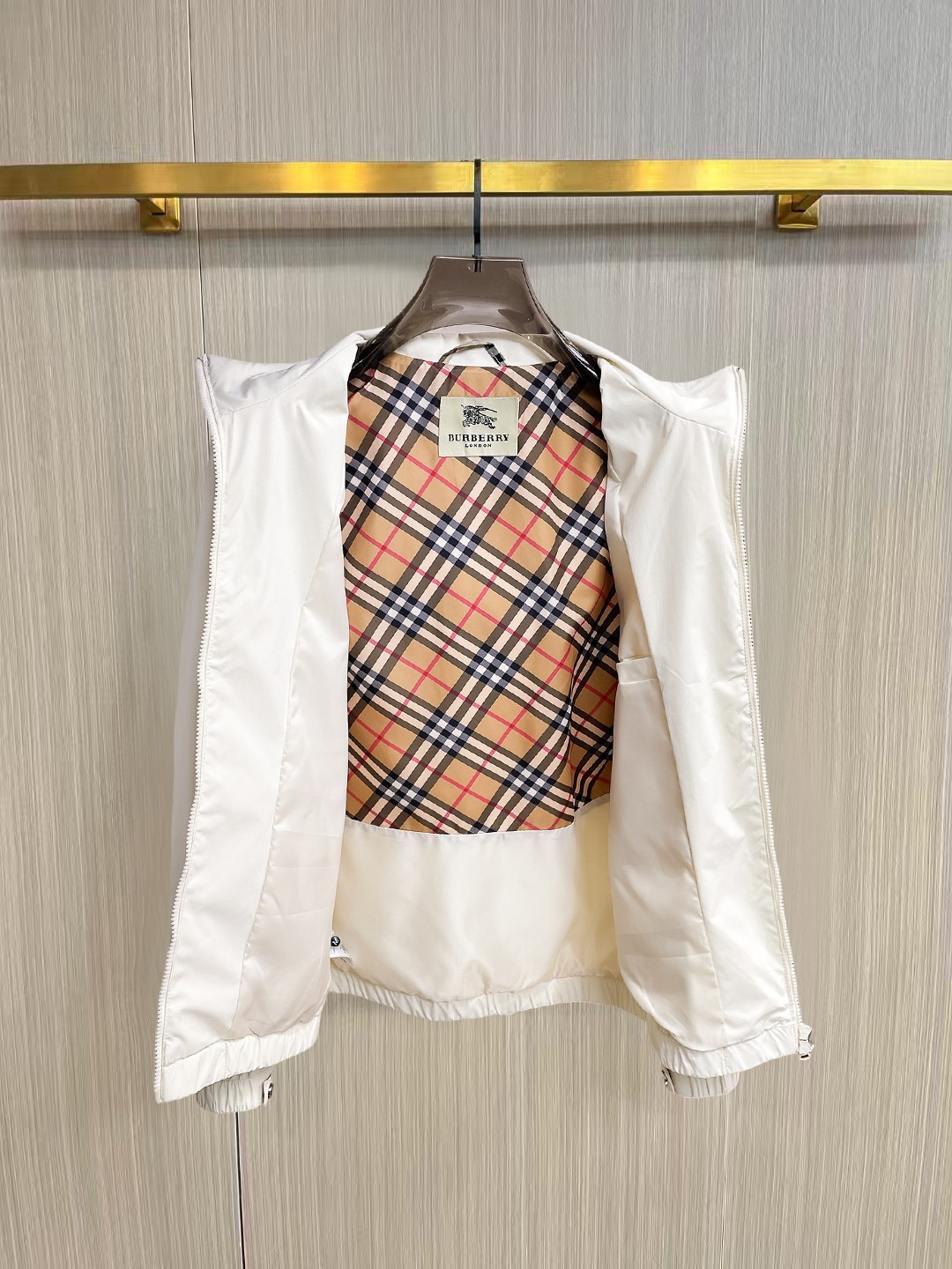 Burberry 巴宝莉 提前发售 2026ss开春新款男士夹克外套 三标齐全高端版本
