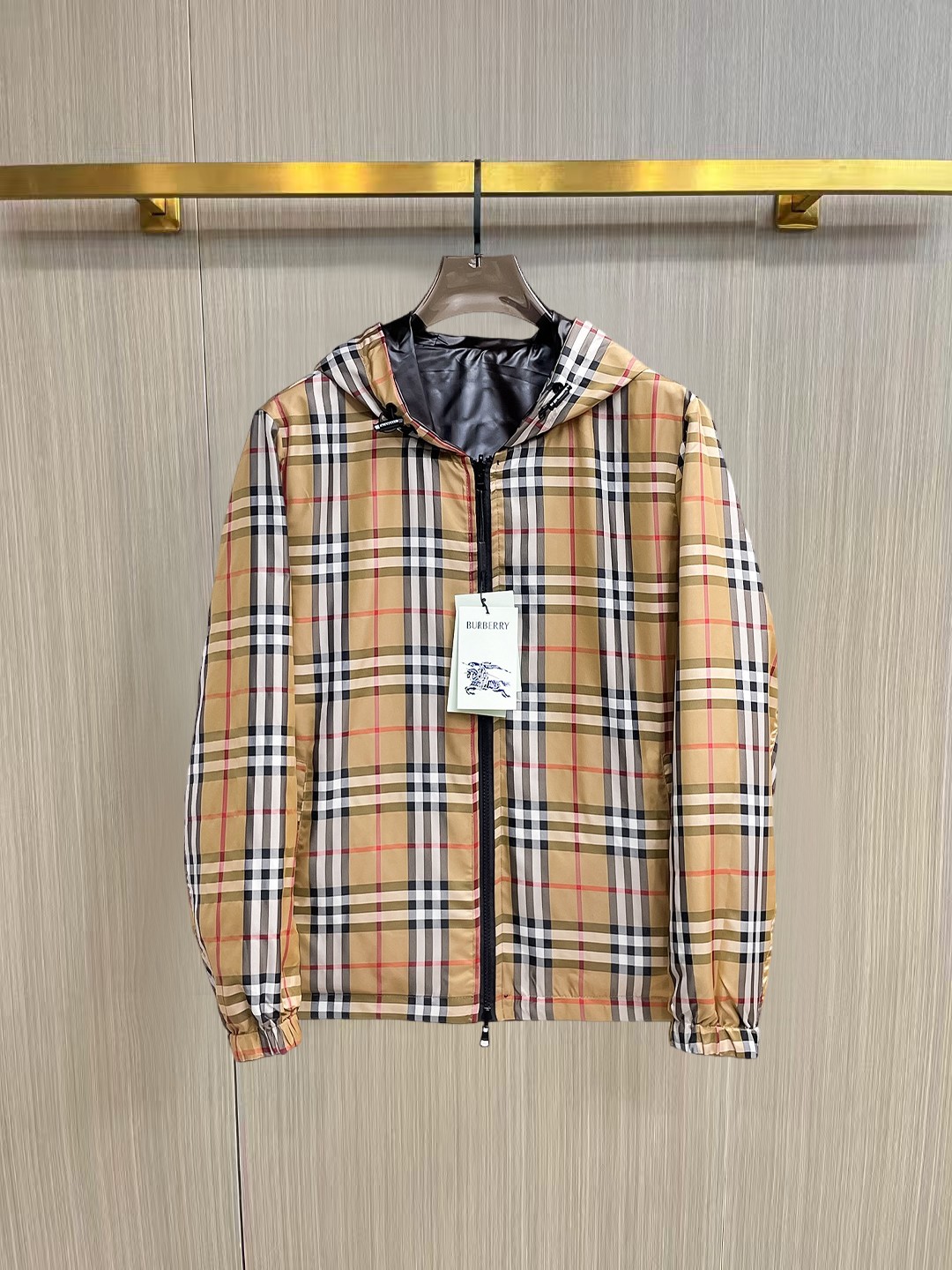 Burberry 巴宝莉 提前发售 2026ss开春新款男士双面穿夹克外套 三标齐全高端版本