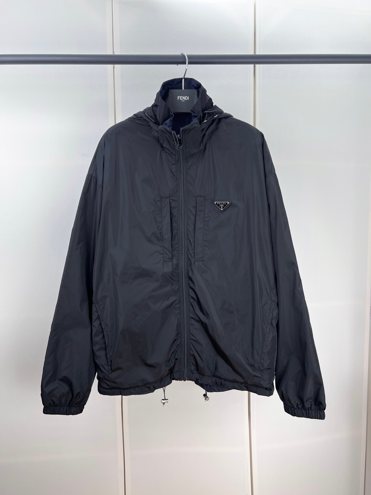 NO:936866,Prada Prada triangle logo reversible M~3XL,,prada,prada,19860909Prada普拉达三角标双面穿 M~3XL,,prada,prada,,Men's clothing