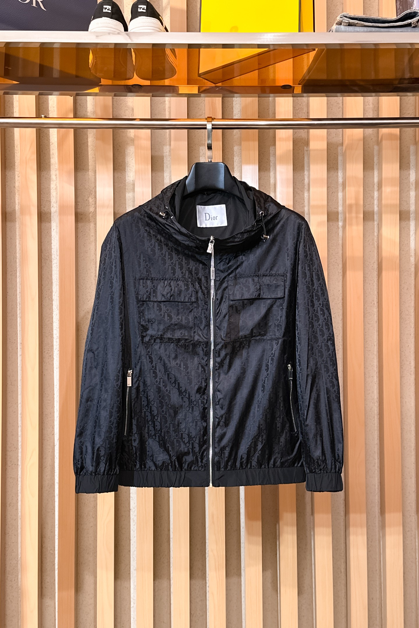 NO:650552,Dior, 2025 new men's casual customized jacket. Put on a simple and capable casual jacket, and instantly return to a fashionable and domineering state, and full of vitality. The most popular zipper design in history, all fabrics need to be customized, full of luxury. The slim tailoring reflects our perfect body shape, which can be easily controlled regardless of fat or thin. Super versatile style, not picky, suitable for different age groups. High street practical wear, spring and summer matching tools, sizes M~3XL, dior, jackets  & coats,jackets & coats,alexander wang19860909迪奥、2025新款男士休闲定制夹克外套.穿上简约干练的休闲外套,瞬间重回时髦霸气,又是活力满满的状态.史前最流行的拉链设计,面料全部需要定制,奢华感十足.修身的剪裁体现出我们完美的体型无论胖瘦都可以轻松驾驭.超百搭款式,不挑身材的款,适合不同年龄段穿着.高街实穿款,春夏搭配利器 尺码M~3XL,,dior,jackets & coats,jackets & coats,alexander wang,Men's clothing