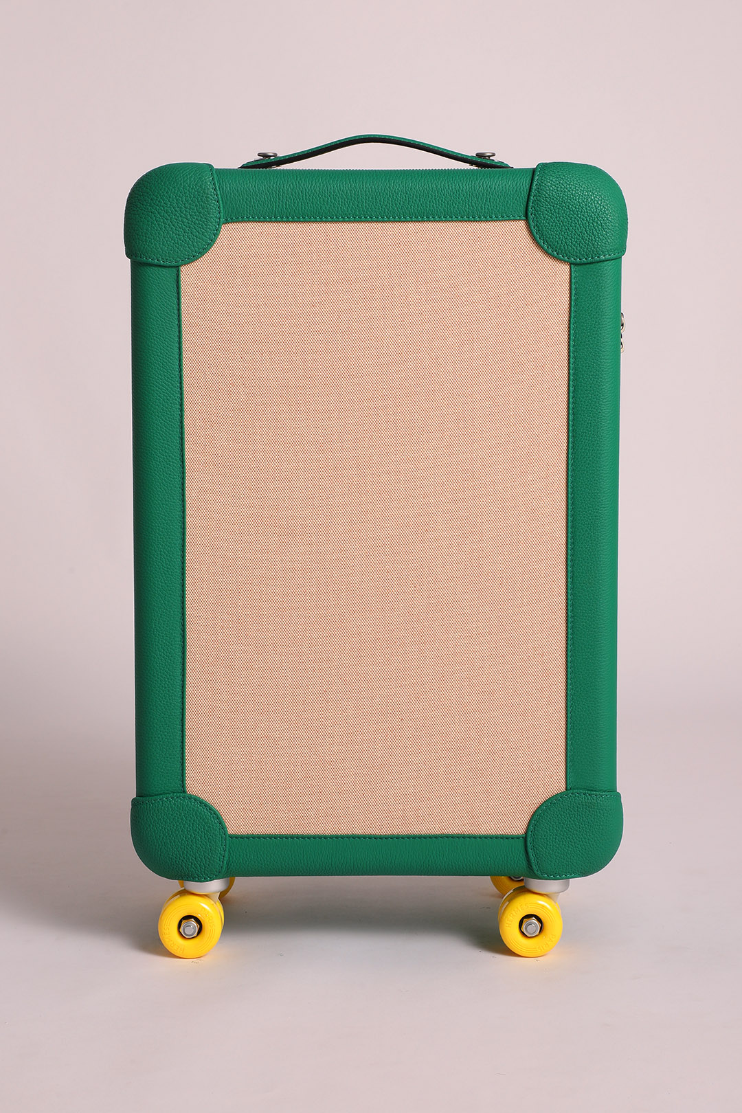 NO:336537,Hermès | R.M.S series customized boarding case | Ideal for short-distance carrying, rotating telescopic handles, adjustable to the required height - 4 flexible rubber pulleys - Outer zipper pockets - Reinforced leather corners - Foot nails, cleverly integrate high-quality texture and powerful functionality Full set with gift boxes, high-end goods, hardware for pairing, plate-to-version process Size: 35xDark 57xWidth 20cm | Weight: 4kg | Capacity: 24L | Can bear up to 20kg,,hermes,hermes19860909Hermès 爱马仕 ｜R.M.S 系列定制登机箱｜非常适合短途随身携带、旋转伸缩提手,可调整至需要的高度 -4个灵活的橡胶滑轮 - 外侧拉链口袋 - 加固皮革边角 - 脚钉,将高级质感与强大功能性巧妙融为一体 全套带礼品盒、高端货品、对版五金,对版工艺 尺寸:长35x深57x宽20厘米|重量:4千克|容量:24升|可承重至20千克,,hermes,hermes,luggage