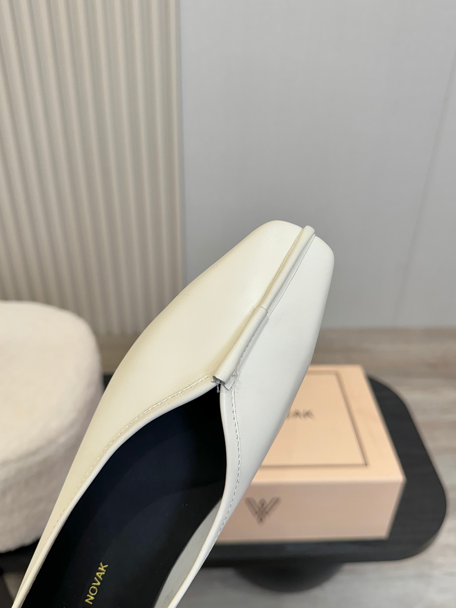 Vanda Novak Heel Design Glasses: High-Sense Shoe Series with Italian Quality. - 图片 4