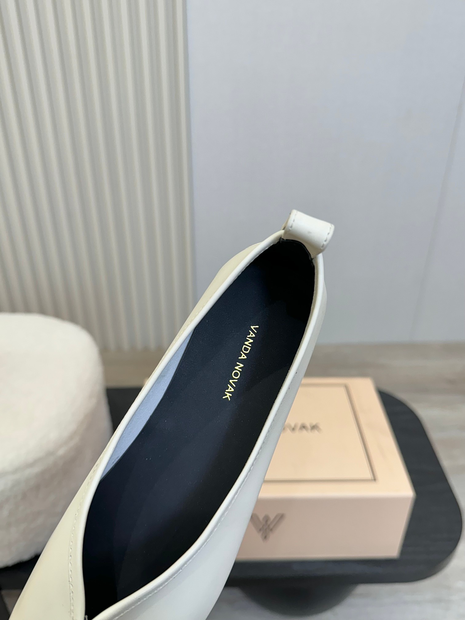 Vanda Novak Heel Design Glasses: High-Sense Shoe Series with Italian Quality. - 图片 6