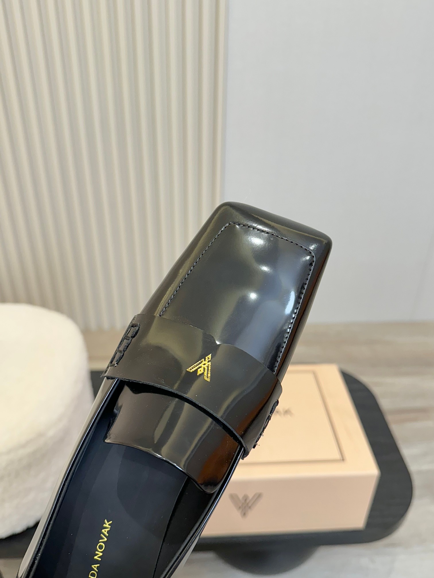 Vanda Novak Heel Design Glasses: Italian Brands, High-Sense Shoe Series, Premium Quality. - 图片 7