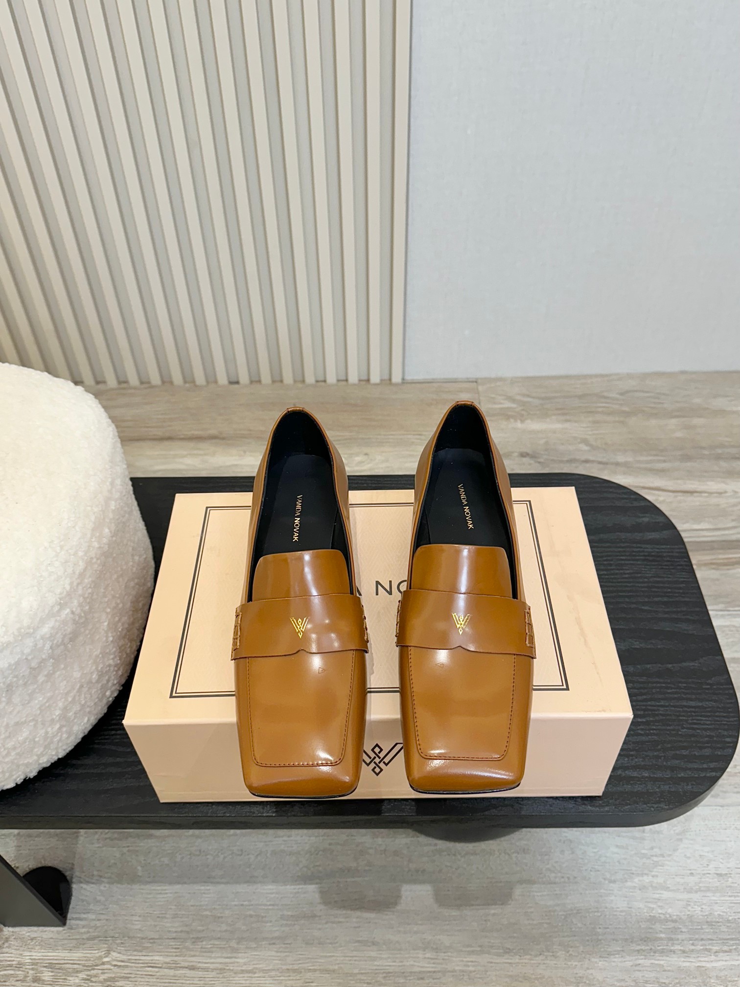 Vanda Novak Heel Design Glasses: Italian Brands’ High-Sense Shoe Series. - 图片 9