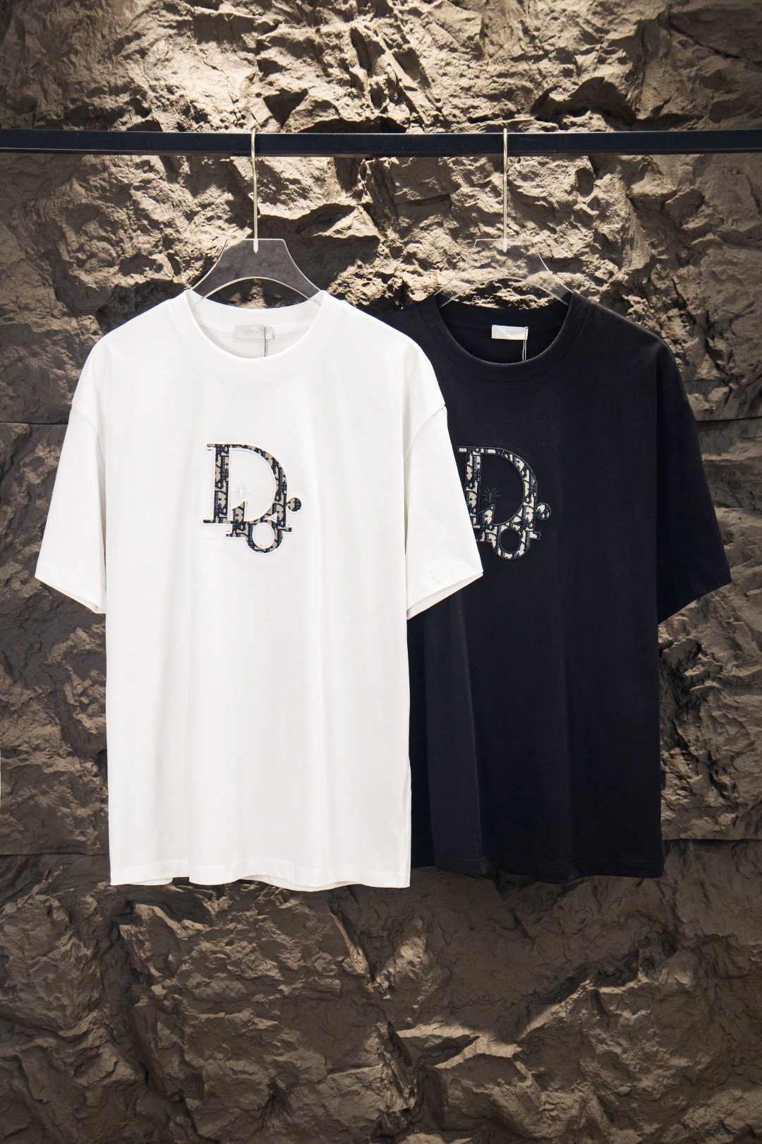 P85 DIOR/Dior Camiseta de manga corta con cuello redondo de 260 g de alta calidad, parche clásico en el pecho simple. L…