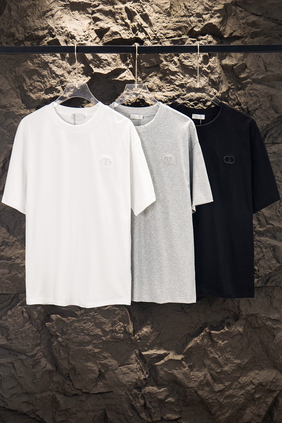 P85 DIOR / Dior Camiseta de manga corta con cuello redondo de 260 g de alta calidad Marca clásica y simple Lema de CD l…