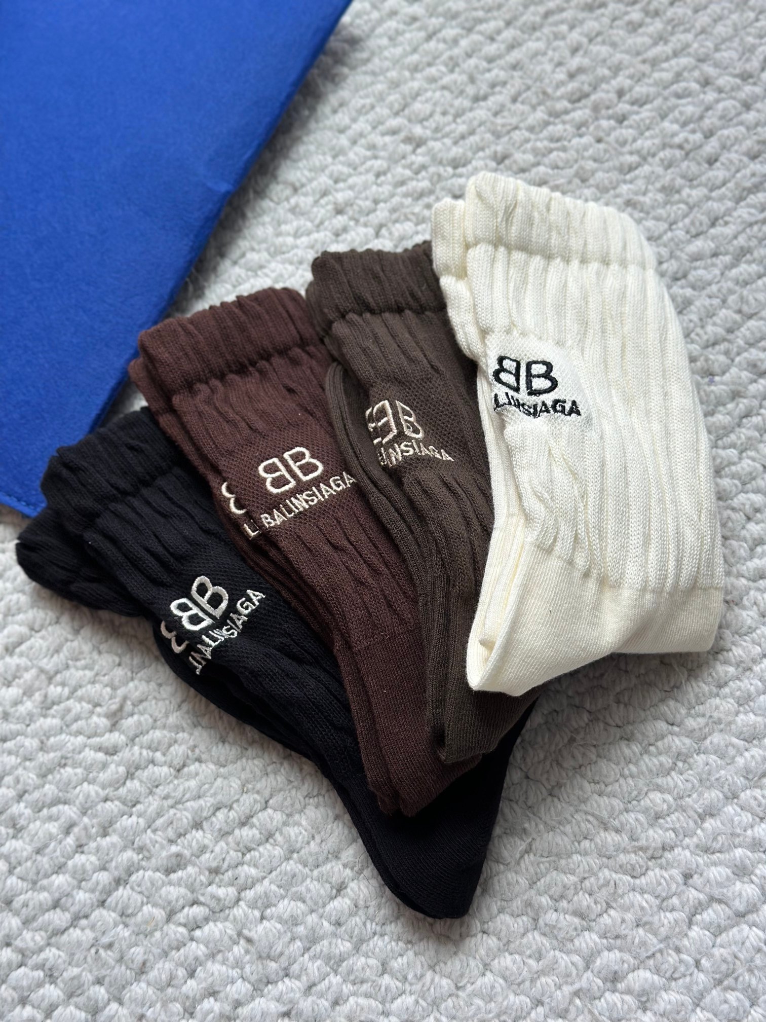 Balenciaga Women's Embroidered Mid-Calf Socks - Comprehensive 3