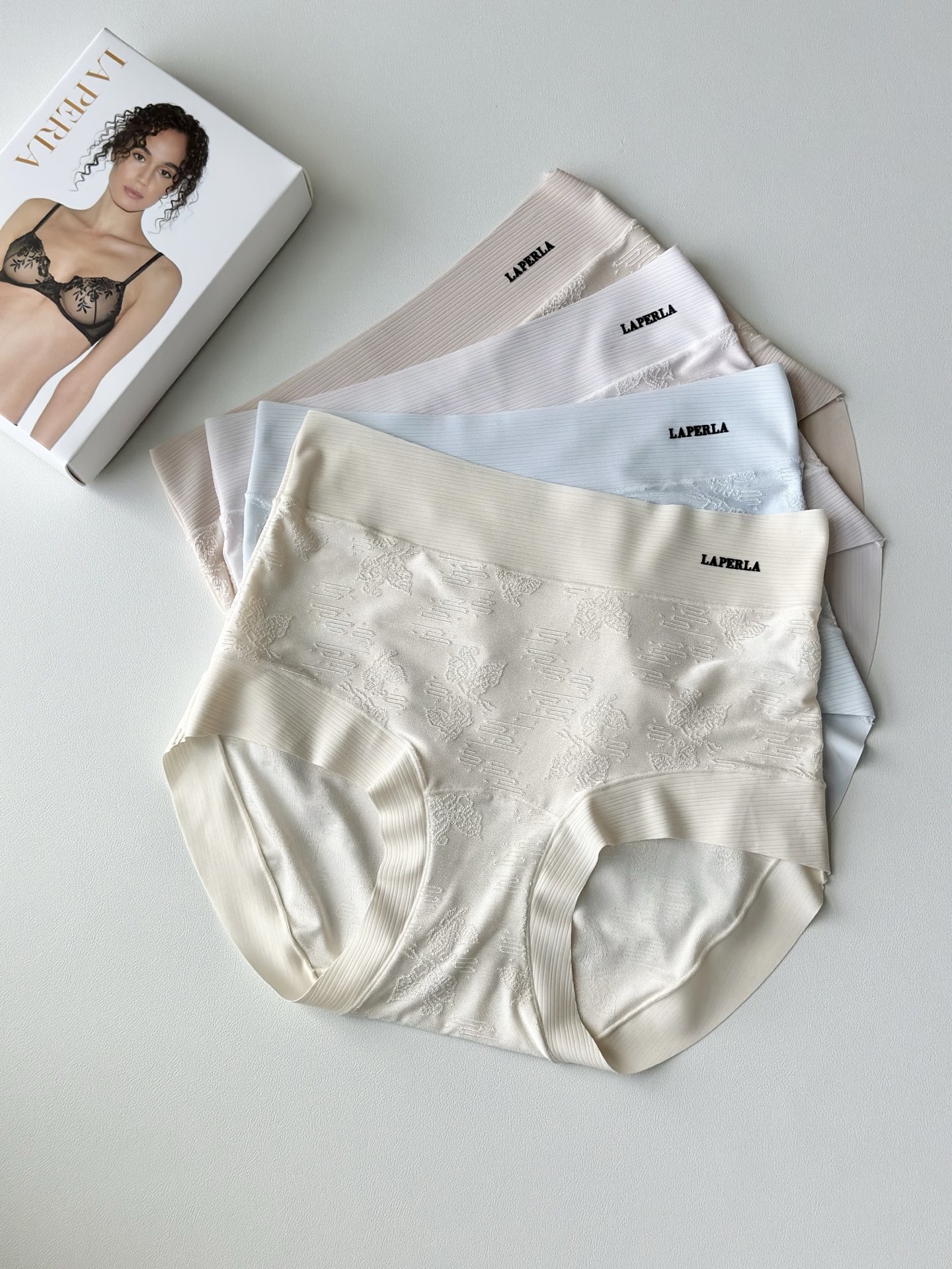 【款号】2119# 【产品名称】LAPERLA10A级抗菌净味冰丝内裤【尺码】M(80-110斤） L(