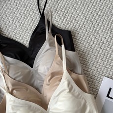 LaPerla 新款法式深V水光琉璃猫爪杯裸感吊带无痕美背文胸,超薄兔耳朵 夏季爆款颜色:白色 灰色 肤 LaPerla 新款法式深V水光琉璃猫爪杯裸感吊带无痕美背文胸,超薄兔耳朵 夏季爆款颜色:白色 灰色 肤