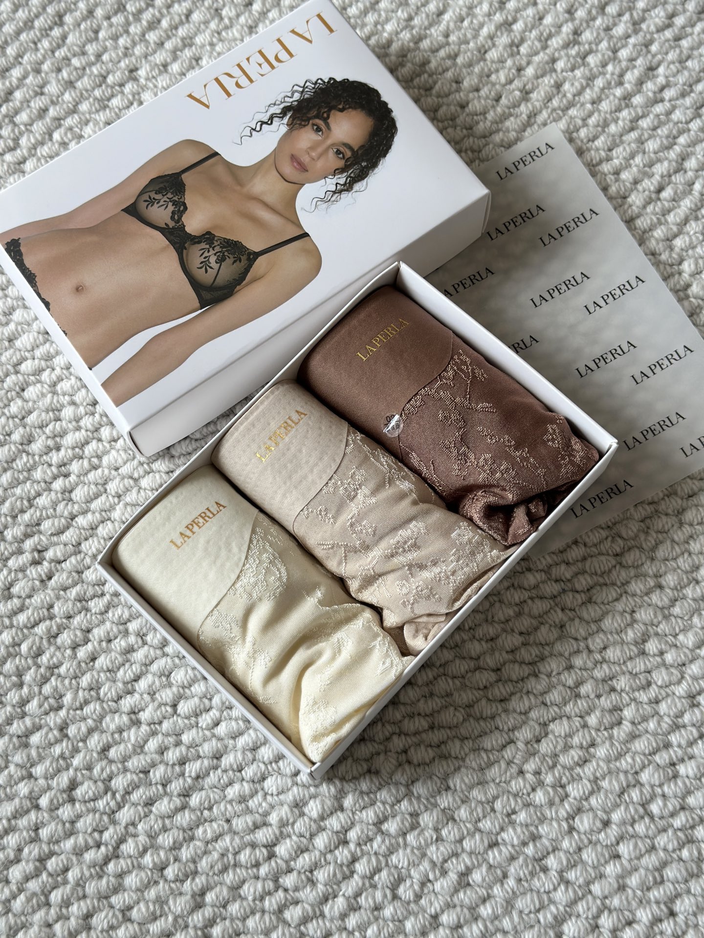 秋冬内裤界的天花板——LaPerla无痕高腰收腹内裤，穿上就不想脱下来！欢迎对比三家品质 贸易公司指定面