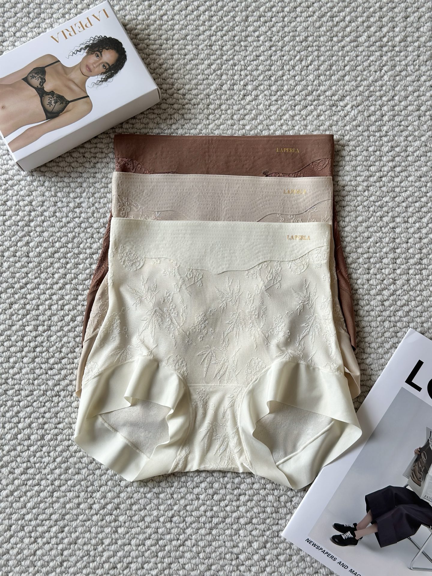 秋冬内裤界的天花板——LaPerla无痕高腰收腹内裤，穿上就不想脱下来！欢迎对比三家品质 贸易公司指定面