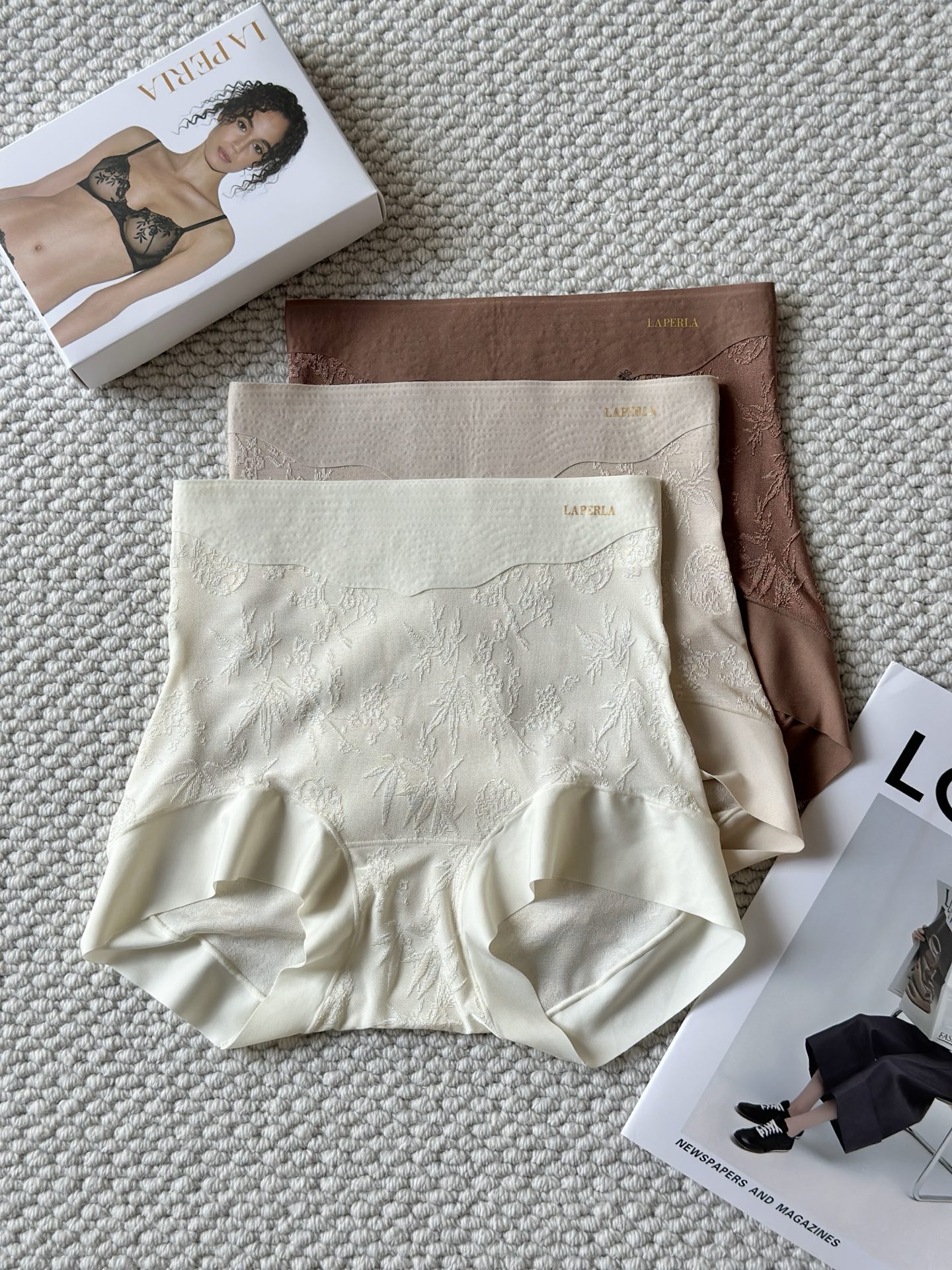 秋冬内裤界的天花板——LaPerla无痕高腰收腹内裤，穿上就不想脱下来！欢迎对比三家品质 贸易公司指定面