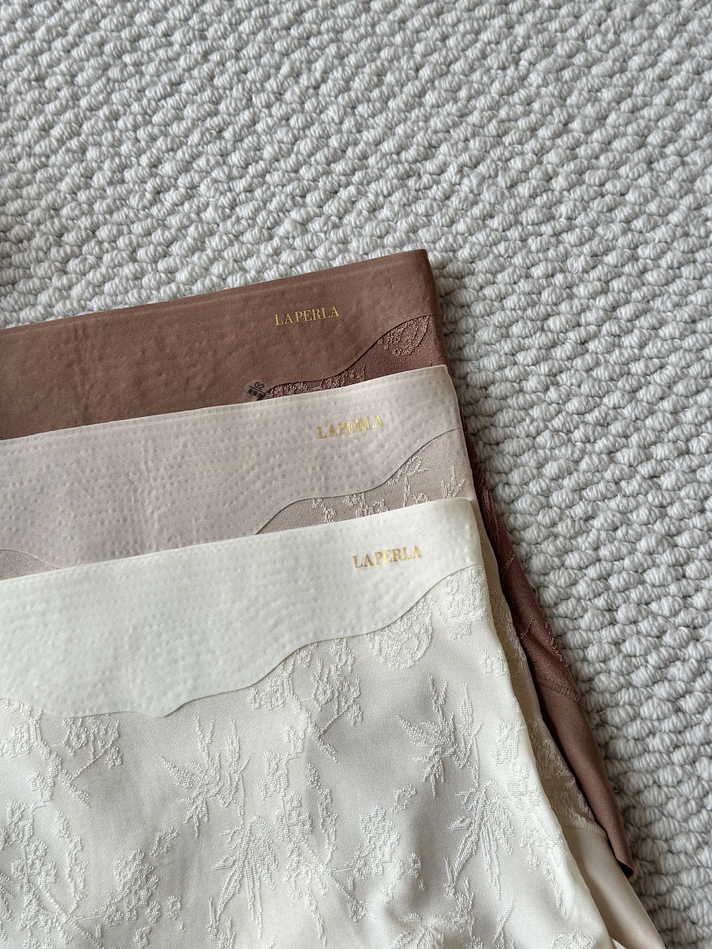 秋冬内裤界的天花板——LaPerla无痕高腰收腹内裤，穿上就不想脱下来！欢迎对比三家品质 贸易公司指定面