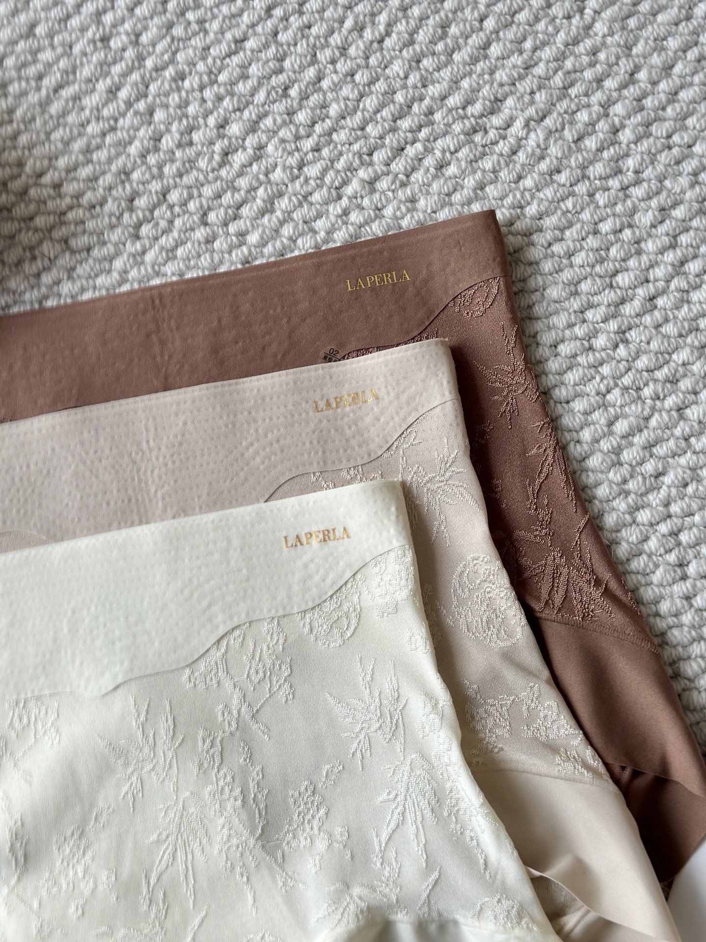 秋冬内裤界的天花板——LaPerla无痕高腰收腹内裤，穿上就不想脱下来！欢迎对比三家品质 贸易公司指定面