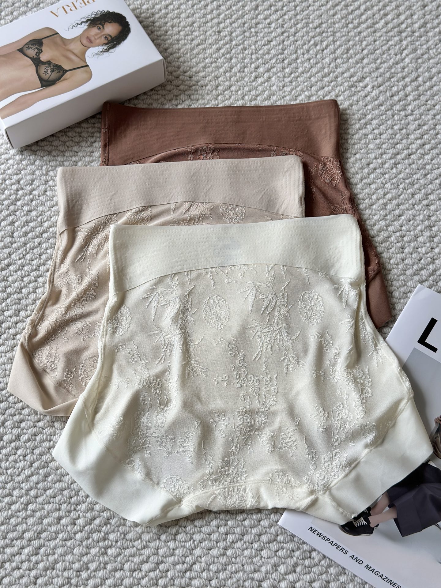 秋冬内裤界的天花板——LaPerla无痕高腰收腹内裤，穿上就不想脱下来！欢迎对比三家品质 贸易公司指定面